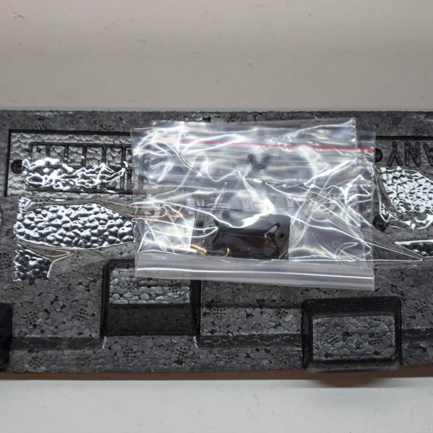 NEW AUDI TT RS MK2 FRONT BUMPER FOAM FILLER PIECE CENTER 8S0807959 ORIGINAL