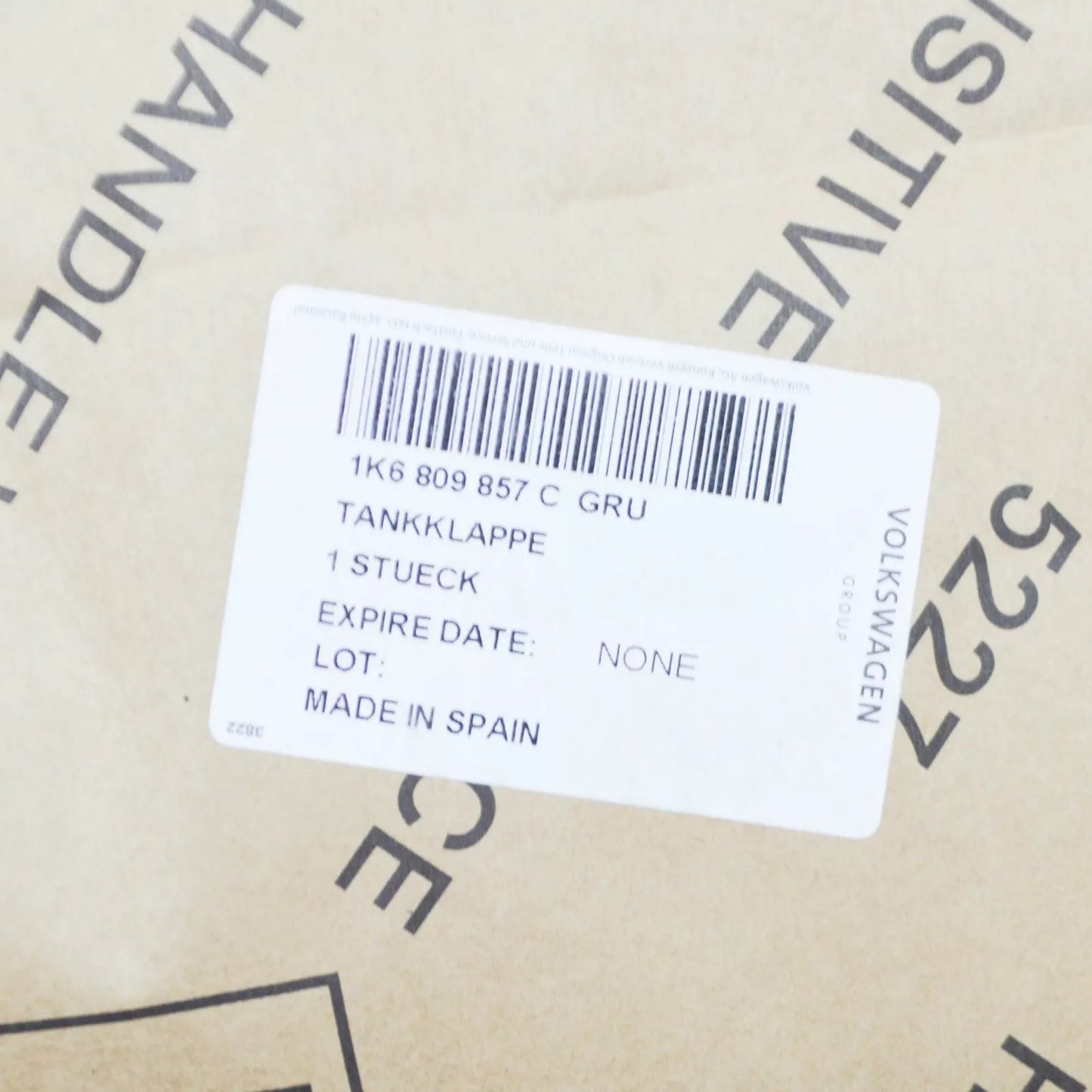 NEW VOLKSWAGEN GOLF MK5 FUEL FILLER DOOR FLAP 1K6809857CGRU