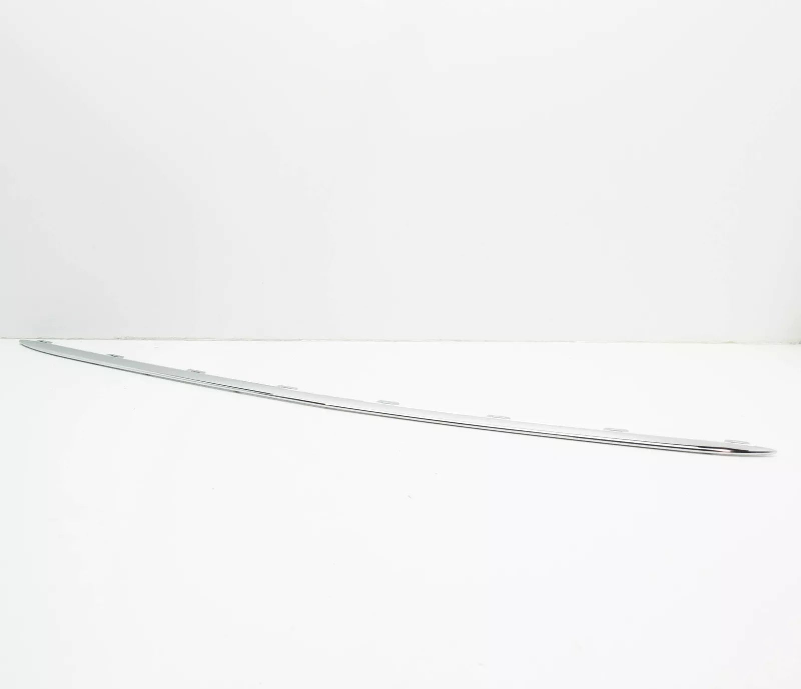 NEW MERCEDES-BENZ S W223 FRONT BUMPER CENTER LOWER MOLDING A2238853900 ORIGINAL