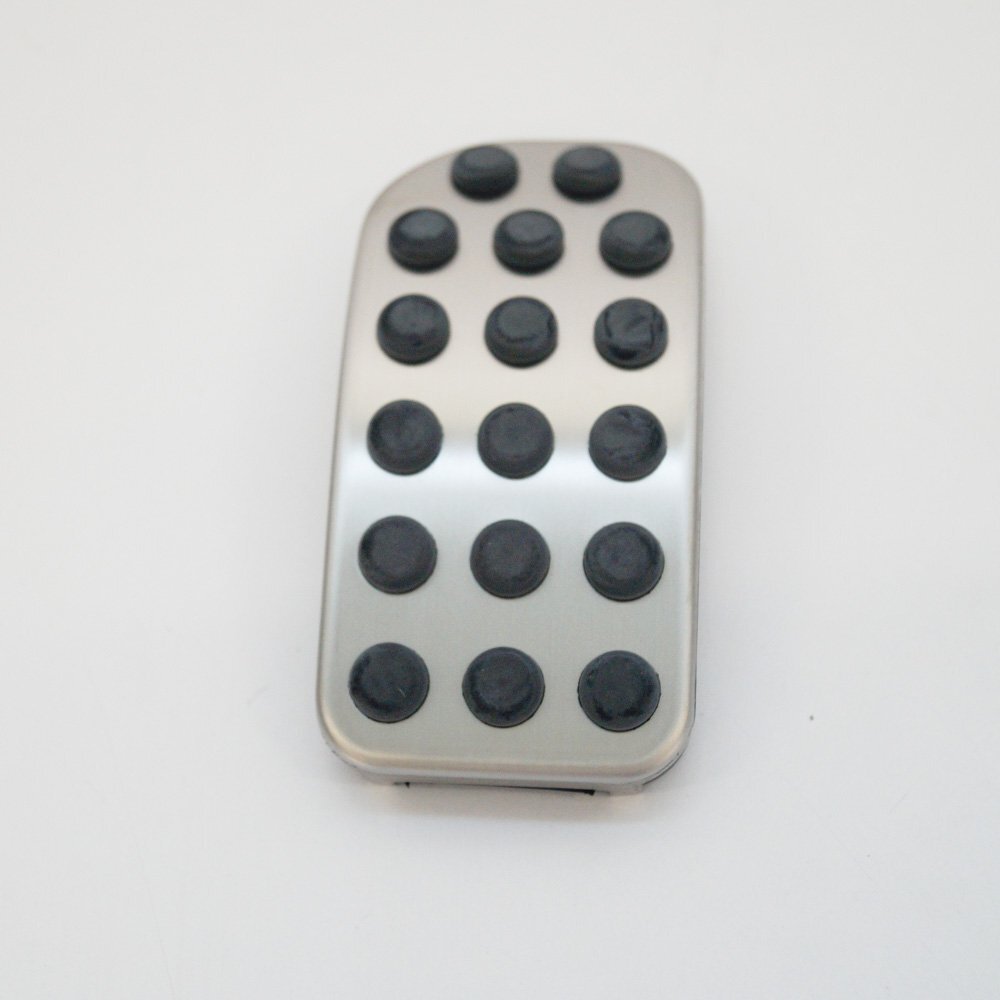 NEW MERCEDES-BENZ VIANO W639 ACCELERATOR PEDAL RUBBER TRIM A6393000082 ORIGINAL