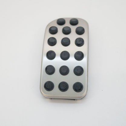 NEW MERCEDES-BENZ VIANO W639 ACCELERATOR PEDAL RUBBER TRIM A6393000082 ORIGINAL