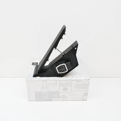 NEW MERCEDES-BENZ GLK X204 ACCELERATOR PEDAL A2043001000 ORIGINAL