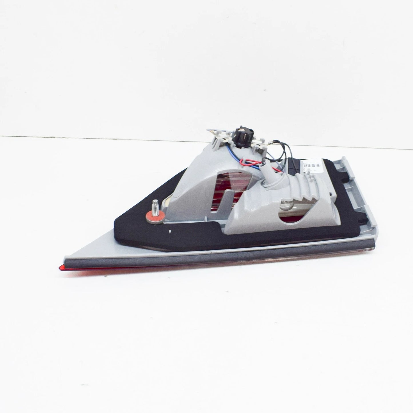 NEW BMW X3 E83 REAR RIGHT SIDE INNER TAILLIGHT 7162214 63217162214 ORIGINAL