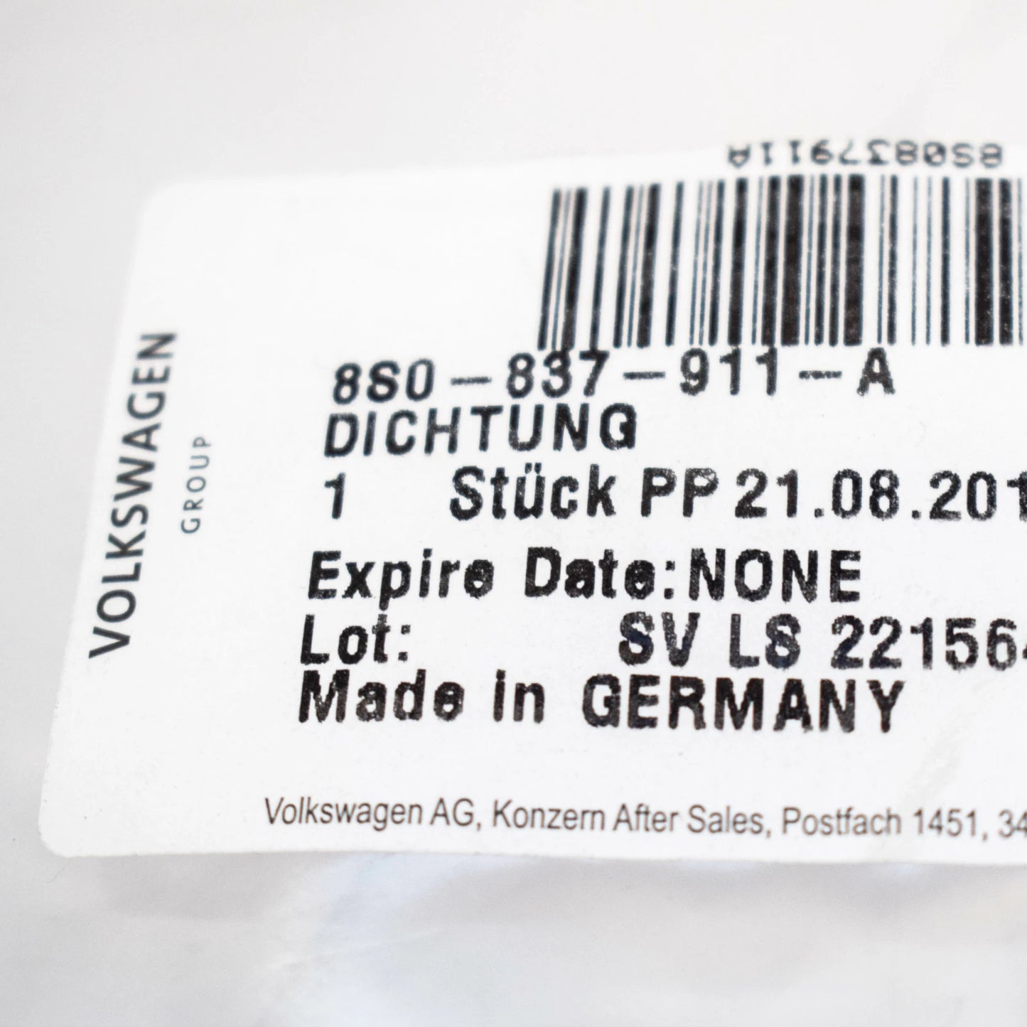 NEW AUDI TT MK3 FRONT RIGHT WEATHERSTRIP DOOR SEAL 8S0837911A