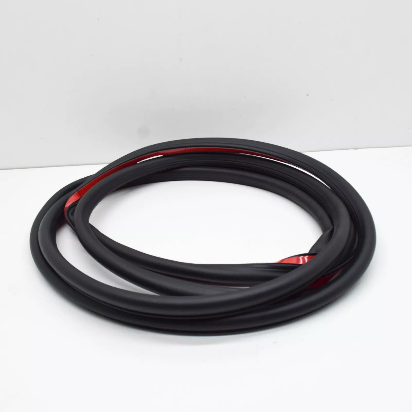 NEW VW TIGUAN AD FRONT LEFT DOOR OUTER SEAL RUBBER 5NA837701A5AP