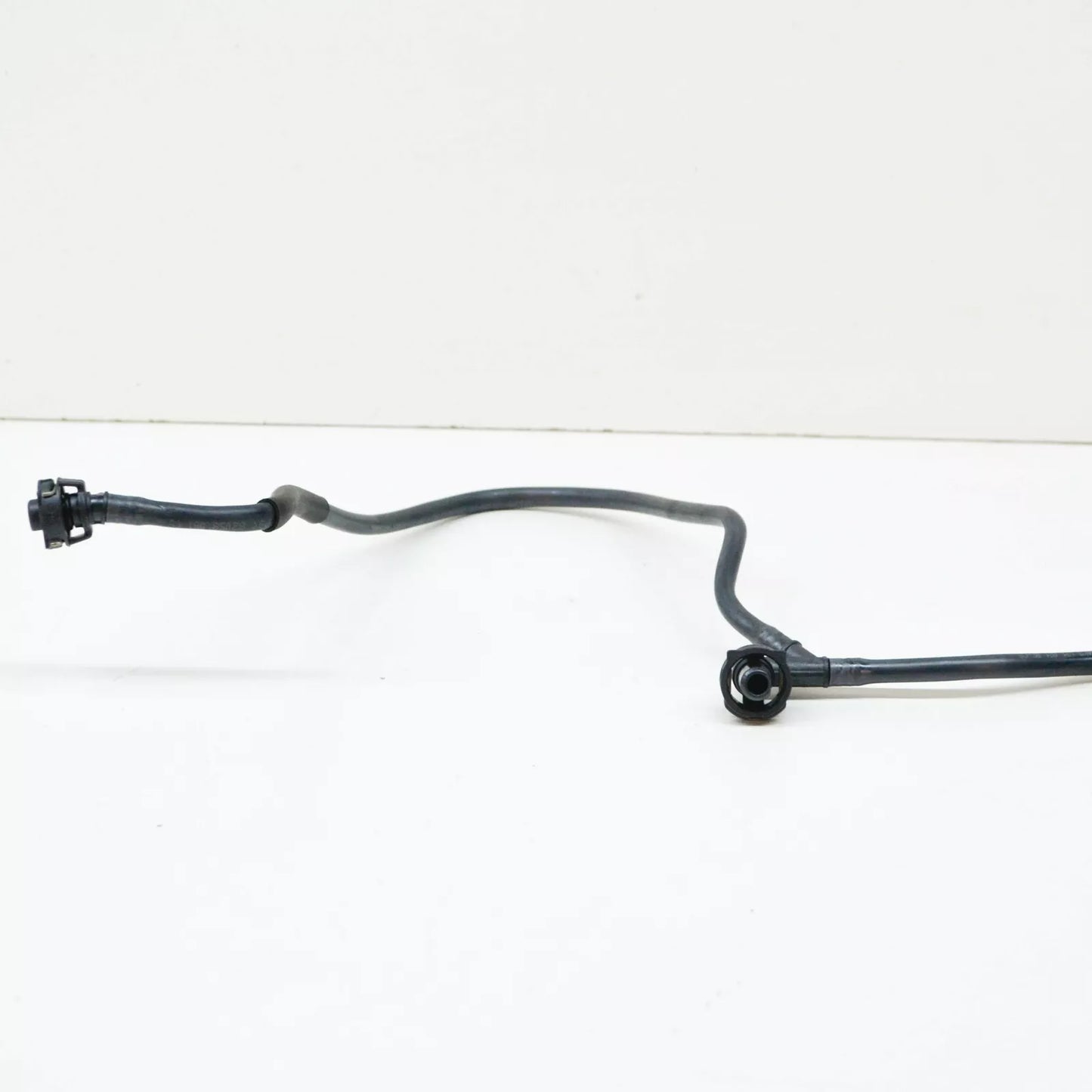 NEW AUDI A6 C8 ENGINE COOLANT OVERFLOW BREATHER HOSE LOWER 4K0121081CS