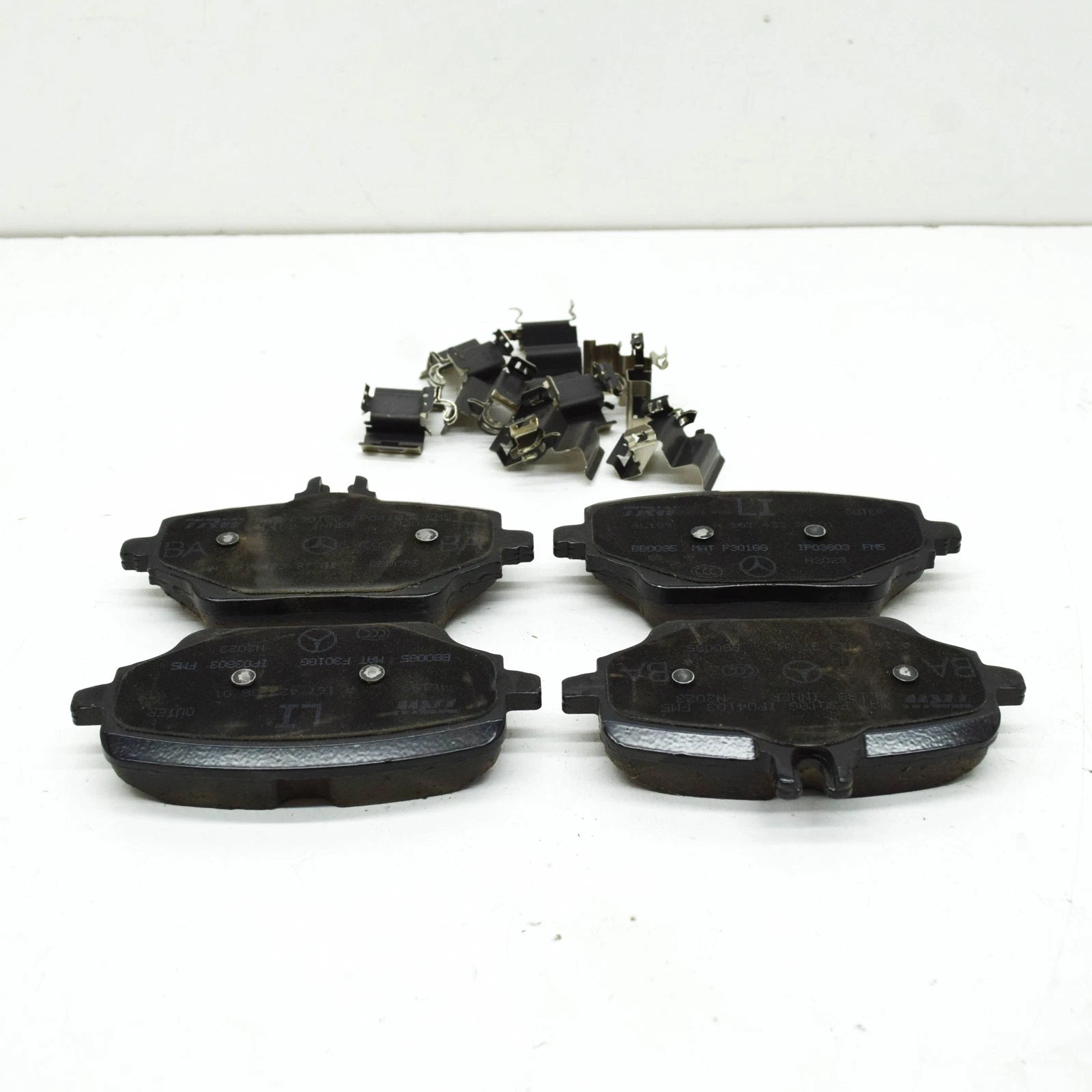 NEW MERCEDES-BENZ GLE W167 REAR BRAKE PADS SET A0004207203 ORIGINAL