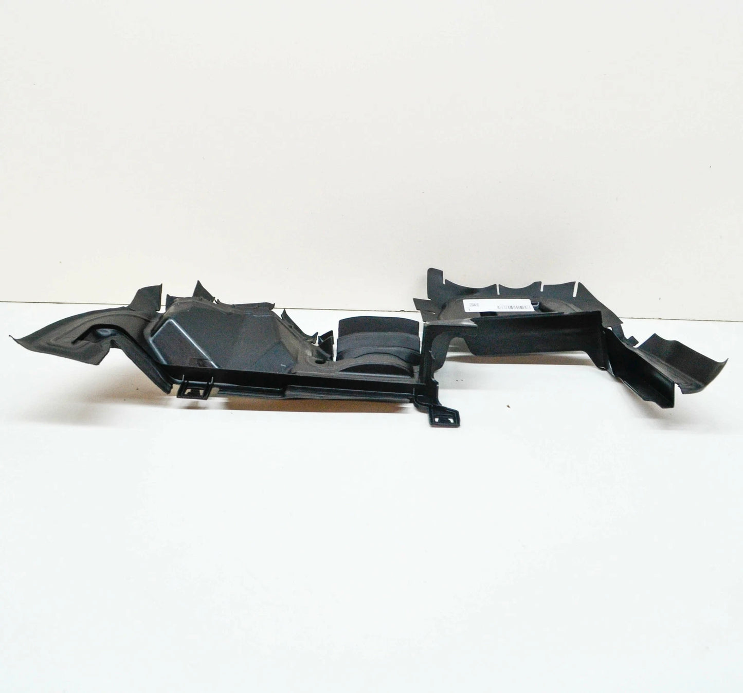 NEW AUDI A6 S6 C8 RADIATOR LEFT SIDE WIND DEFLECTOR 4K0121283BD ORIGINAL