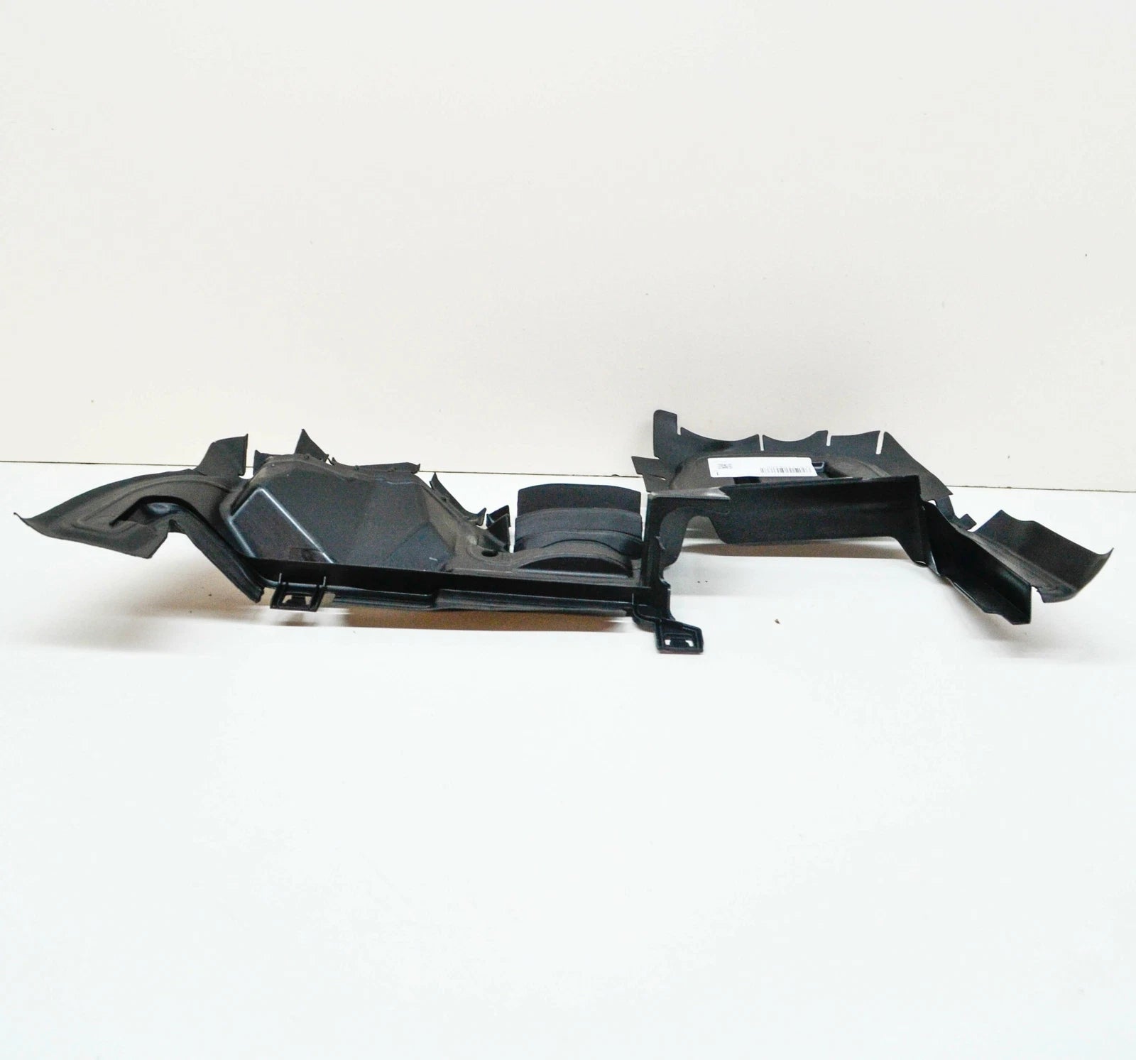NEW AUDI A6 S6 C8 RADIATOR LEFT SIDE WIND DEFLECTOR 4K0121283BD ORIGINAL