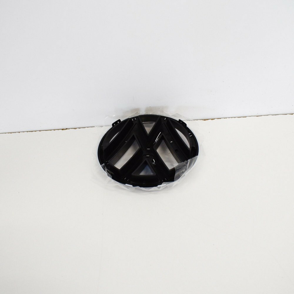 NEW VOLKSWAGEN TIGUAN 5N FRONT EMBLEM BADGE 561853600ULM ORIGINAL