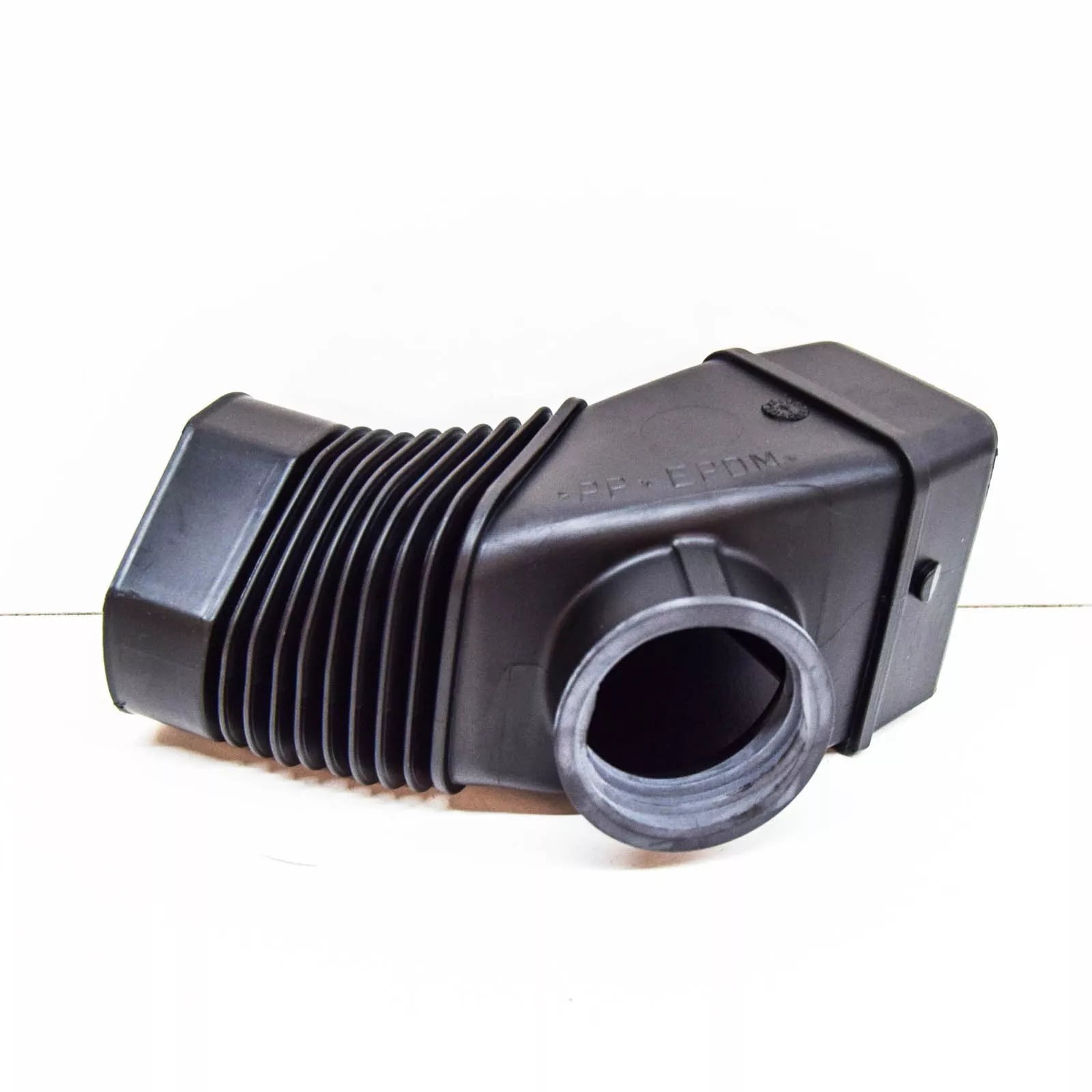 NEW BMW 3 E46 SUCTION TUBE 13711438767 1438767 ORIGINAL