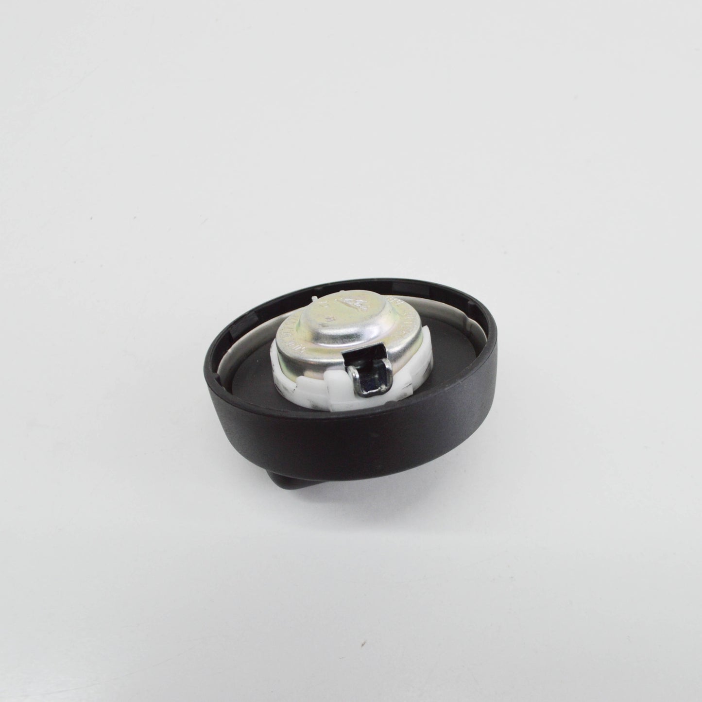 NEW MERCEDES-BENZ C-CLASS W202 FUEL TANK CAP A1404700005 ORIGINAL