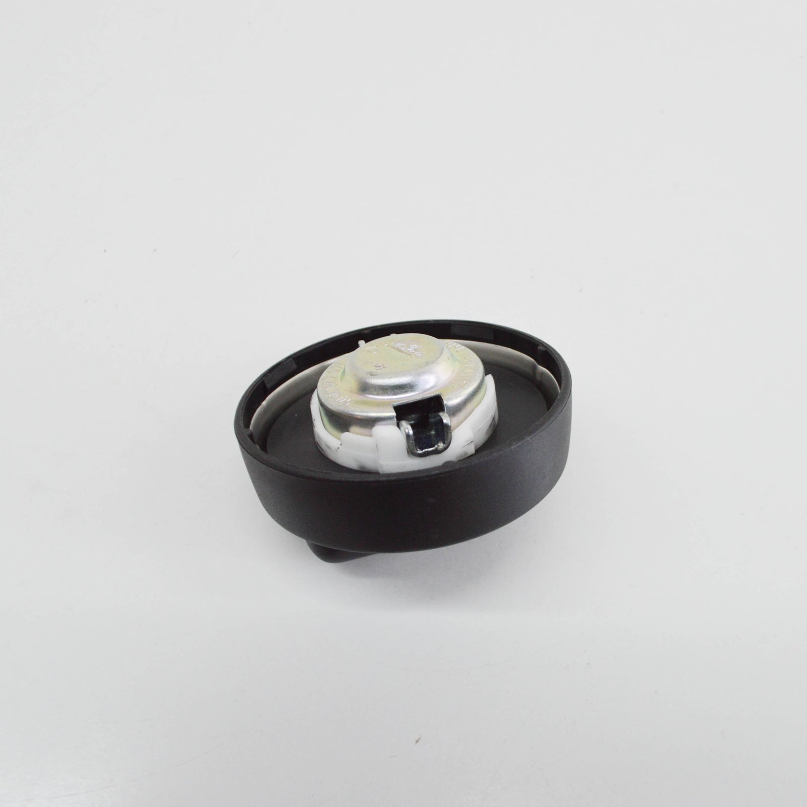 NEW MERCEDES-BENZ C-CLASS W202 FUEL TANK CAP A1404700005 ORIGINAL