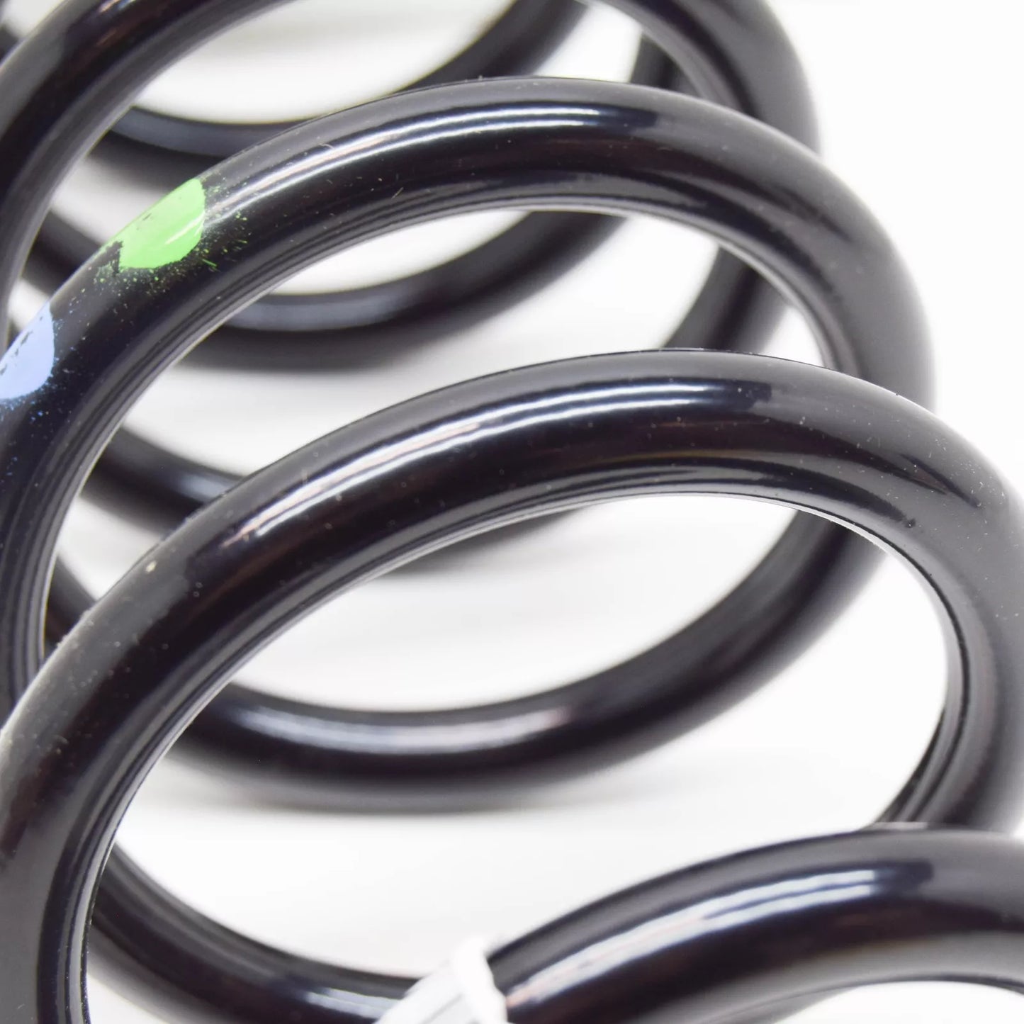 NEW AUDI A3 8P REAR COIL SPRING 8P0511115T ORIGINAL