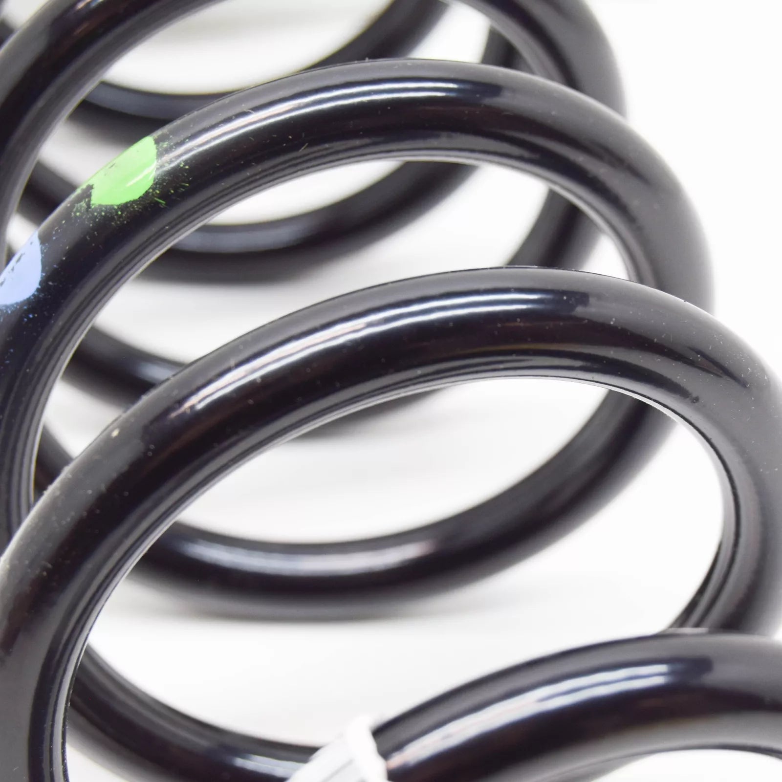 NEW AUDI A3 8P REAR COIL SPRING 8P0511115T ORIGINAL