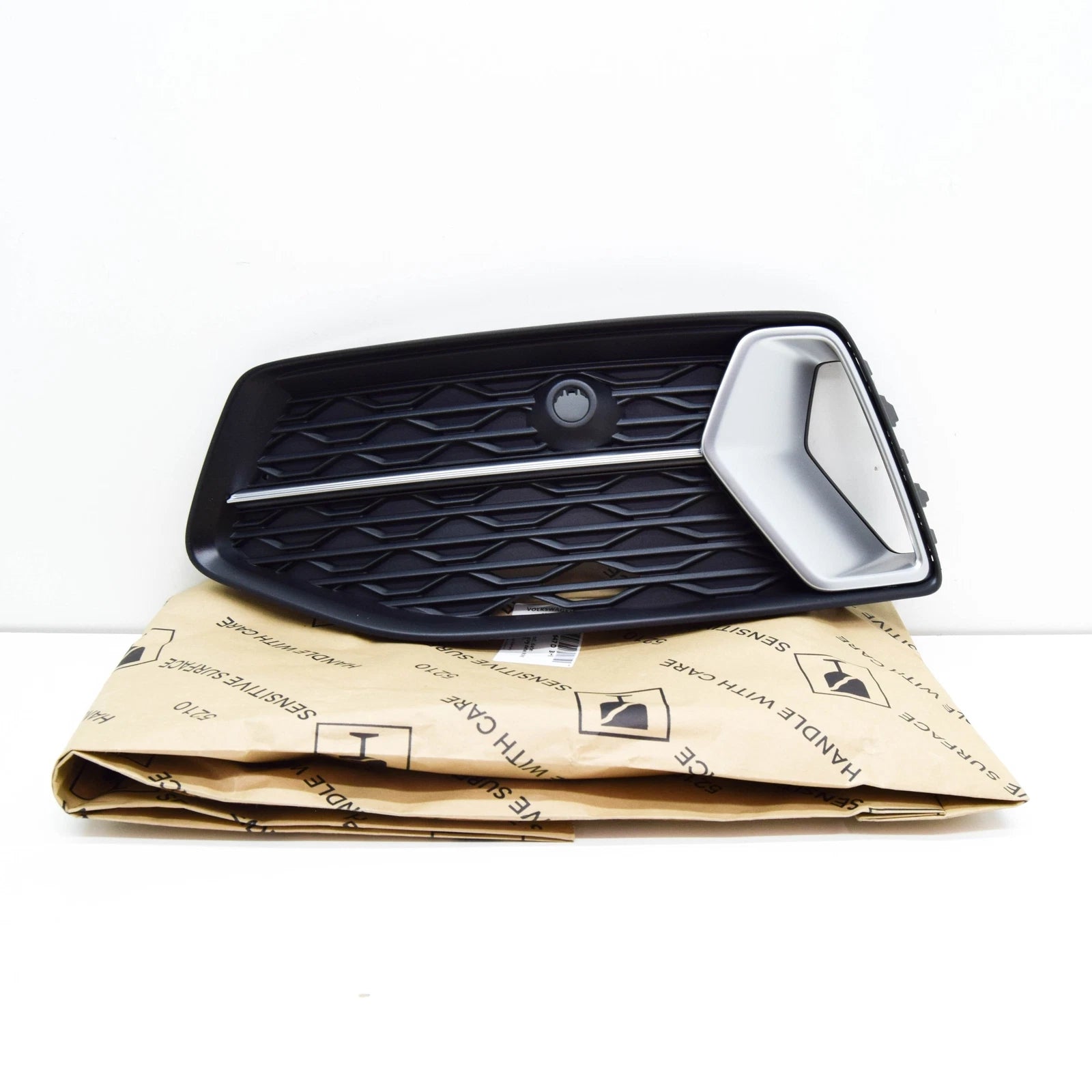 NEW AUDI A6 C8 FRONT LEFT BUMPER AIR GUIDE GRILLE 4K0807647D3HB ORIGINAL