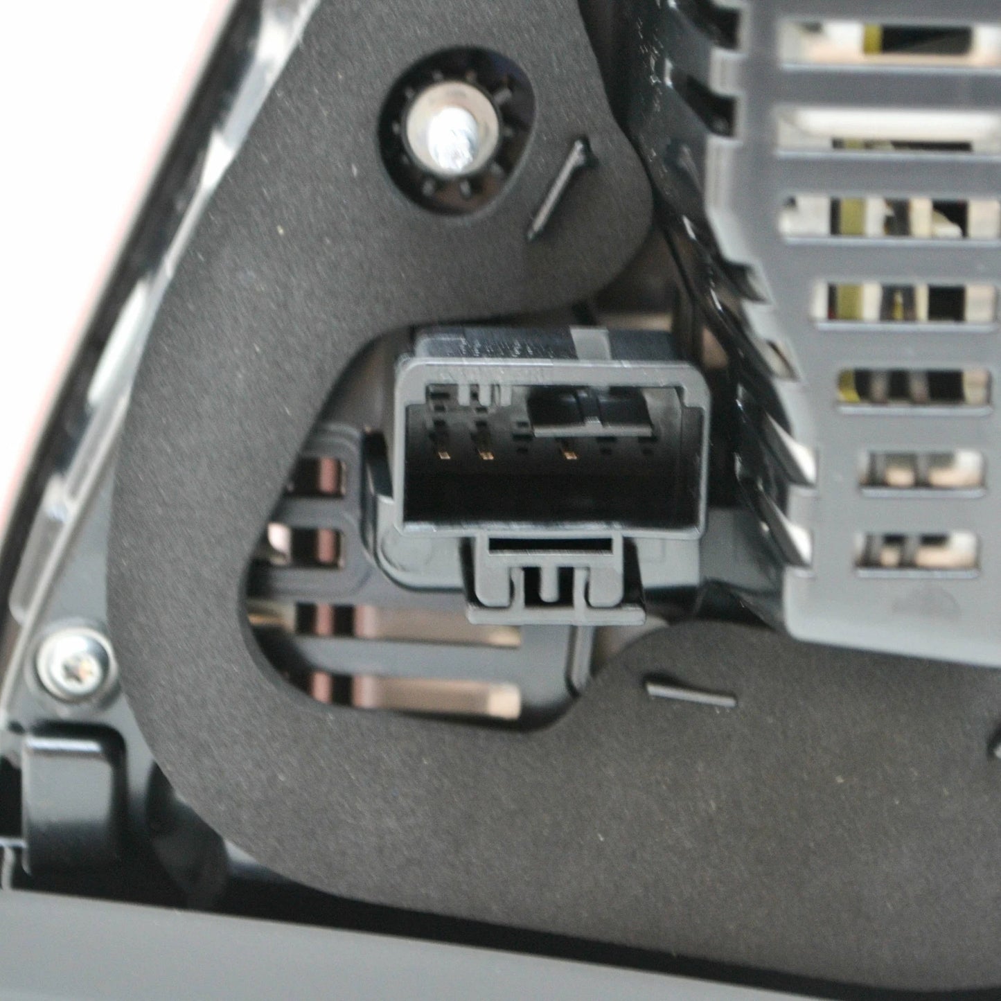 NEW VOLKSWAGEN TOURAN 5T REAR LEFT LED INNER TAILGATE LIGHT 5TA945307B ORIGINAL