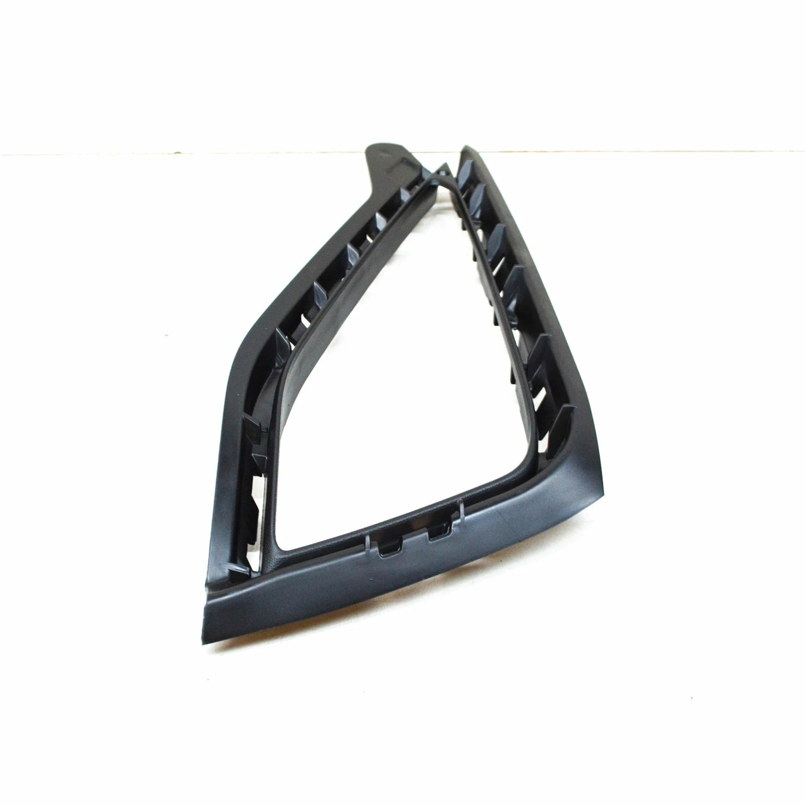 NEW VW GOLF SPORTSVAN MK7 FRONT LEFT FOG LIGHT TRIM FRAME 510853211E9B9 ORIGINAL