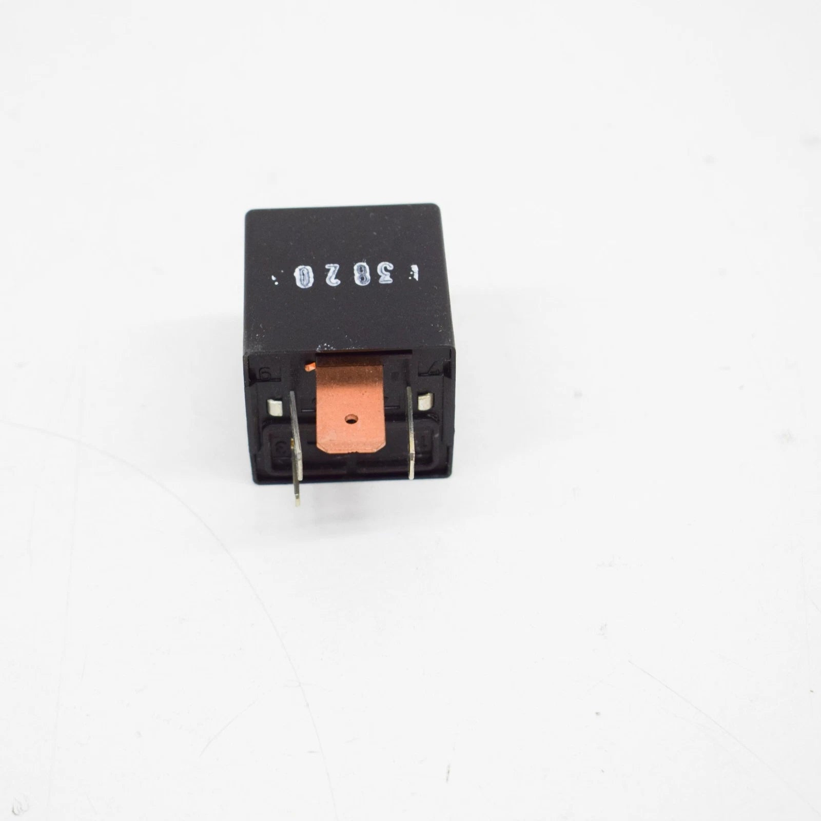 NEW VW GOLF MK5 CURRENT MEASUREMENT RELAY LOCATION/CODE SENSOR 03C906207