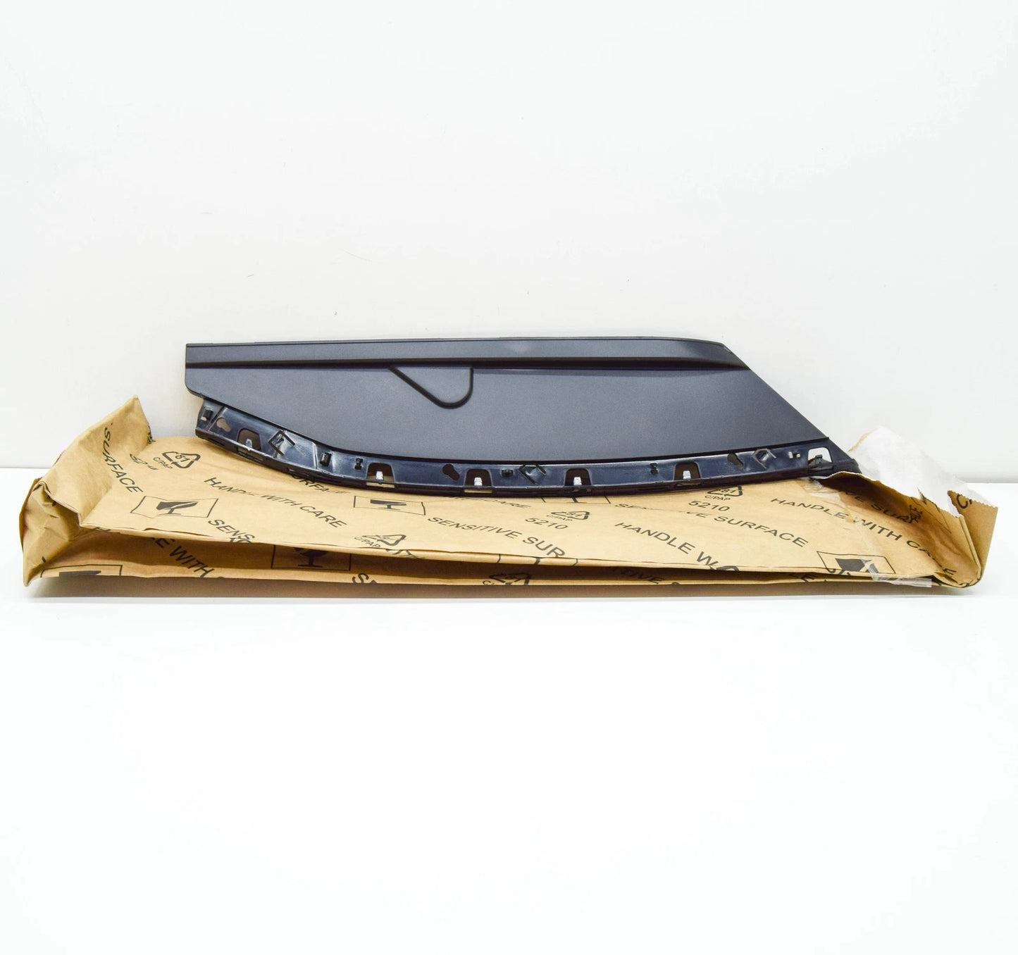 NEW VW TOUAREG CR RIGHT UPPER HEADLIGHT TRIM REPAIR SET 761998120 ORIGINAL