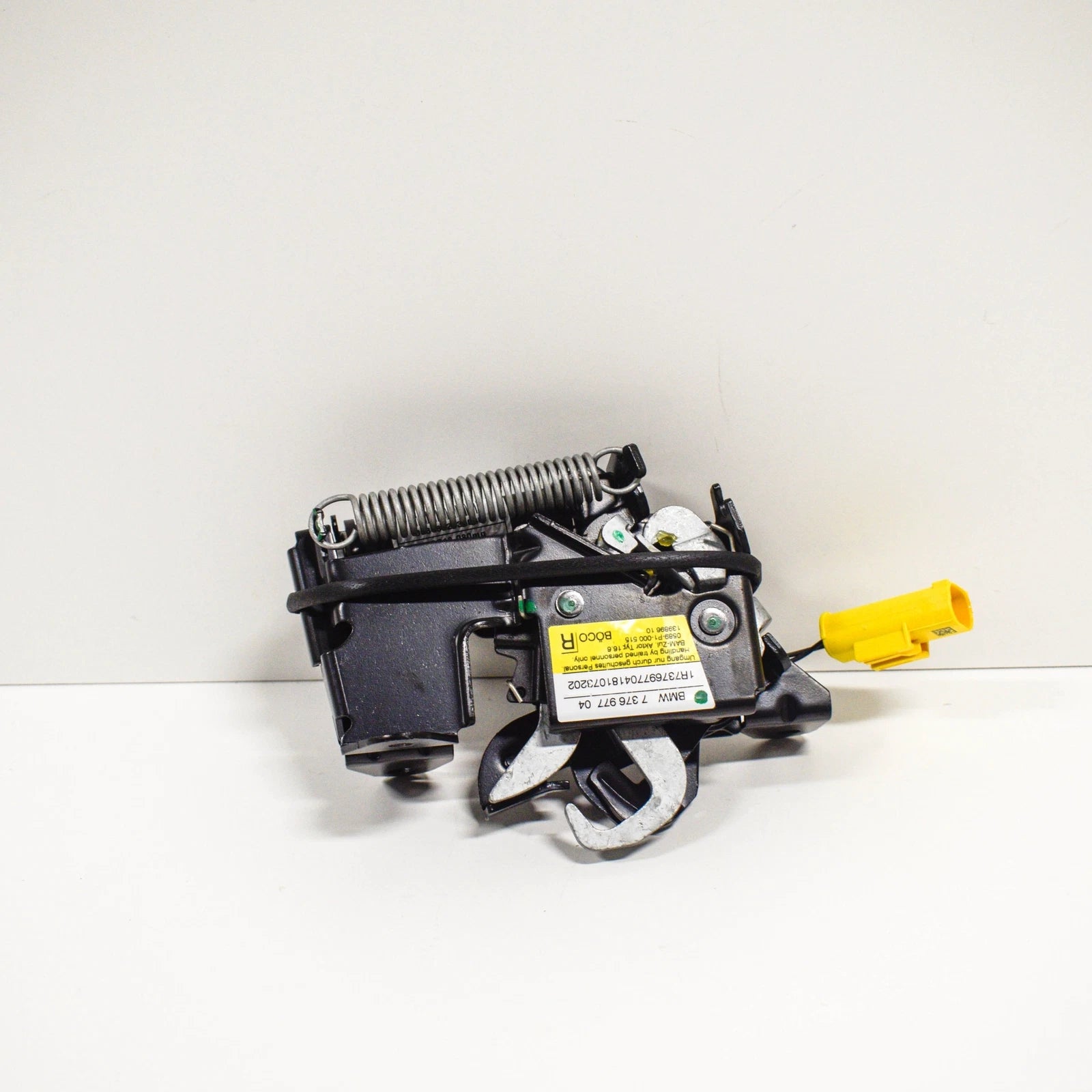 NEW BMW 2 GT F46 FRONT BONNET HOOD RIGHT PROTECT LOCK 51237376977 ORIGINAL