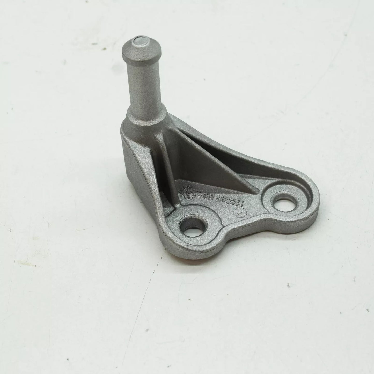 NEW BMW 5 G30 EXHAUST HANGER BRACKET 18208582034 8582034 ORIGINAL