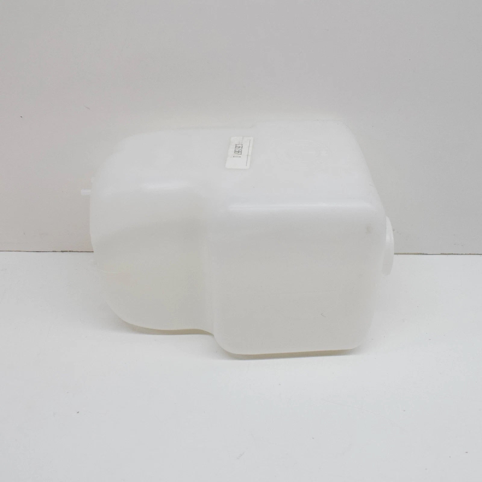 NEW BMW 6 E24 628CSI WINDSHIELD WASHER LIQUID RESERVOIR TANK 61661361987