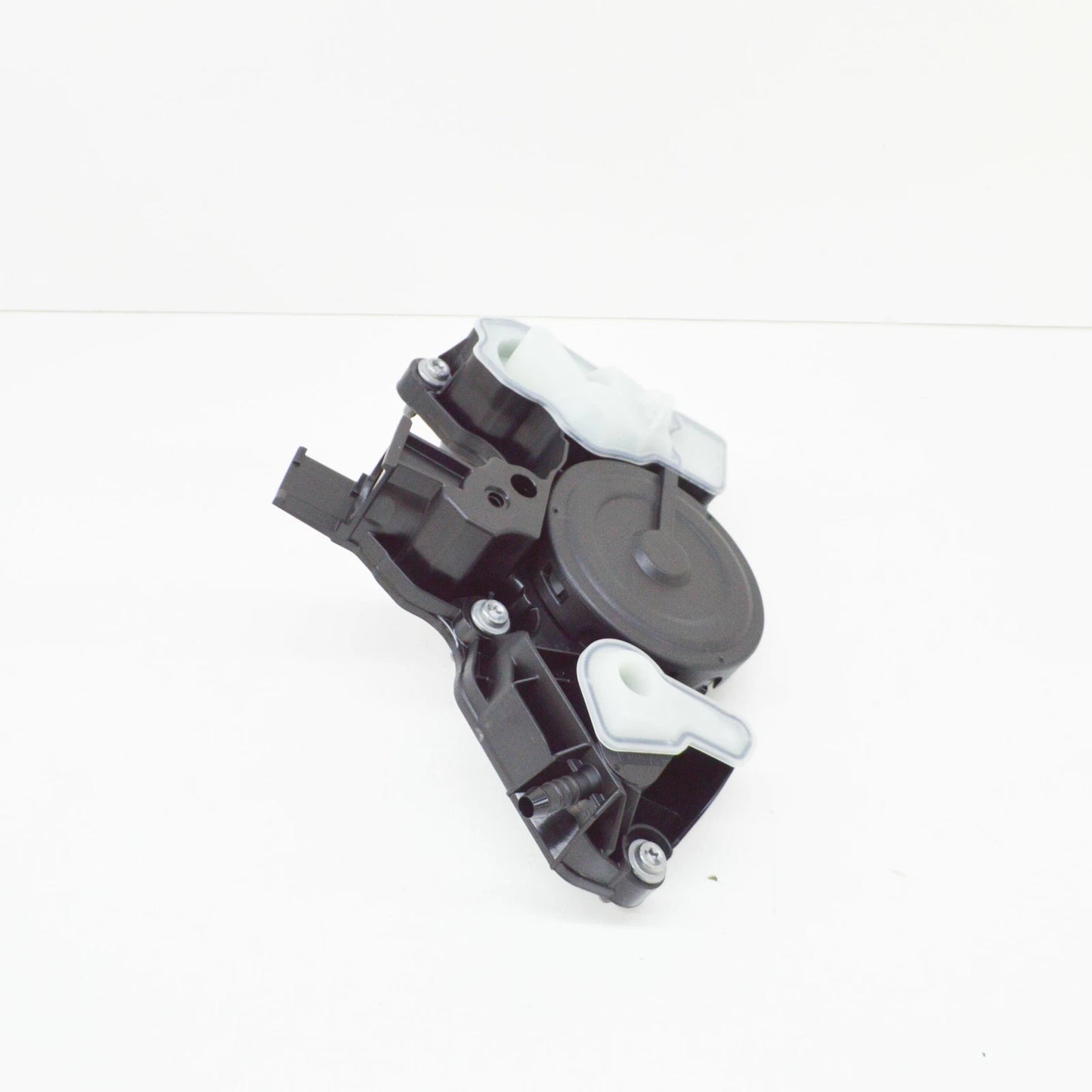 NEW VOLKSWAGEN GOLF MK7 OIL SEPARATOR 06K103495BL