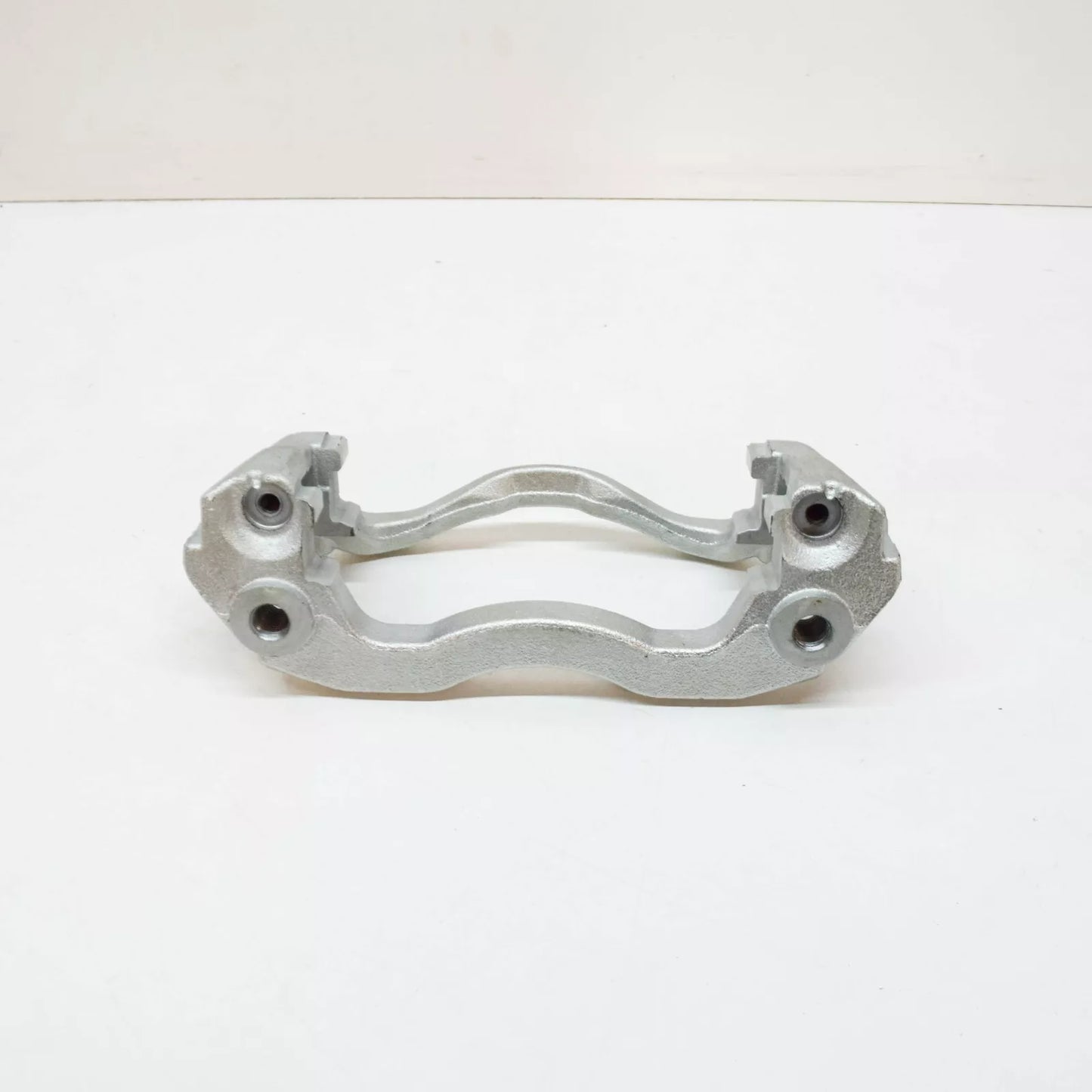 NEW MB SPRINTER 906 FRONT WHEEL BRAKE CALIPER CARRIER A0004207415 ORIGINAL