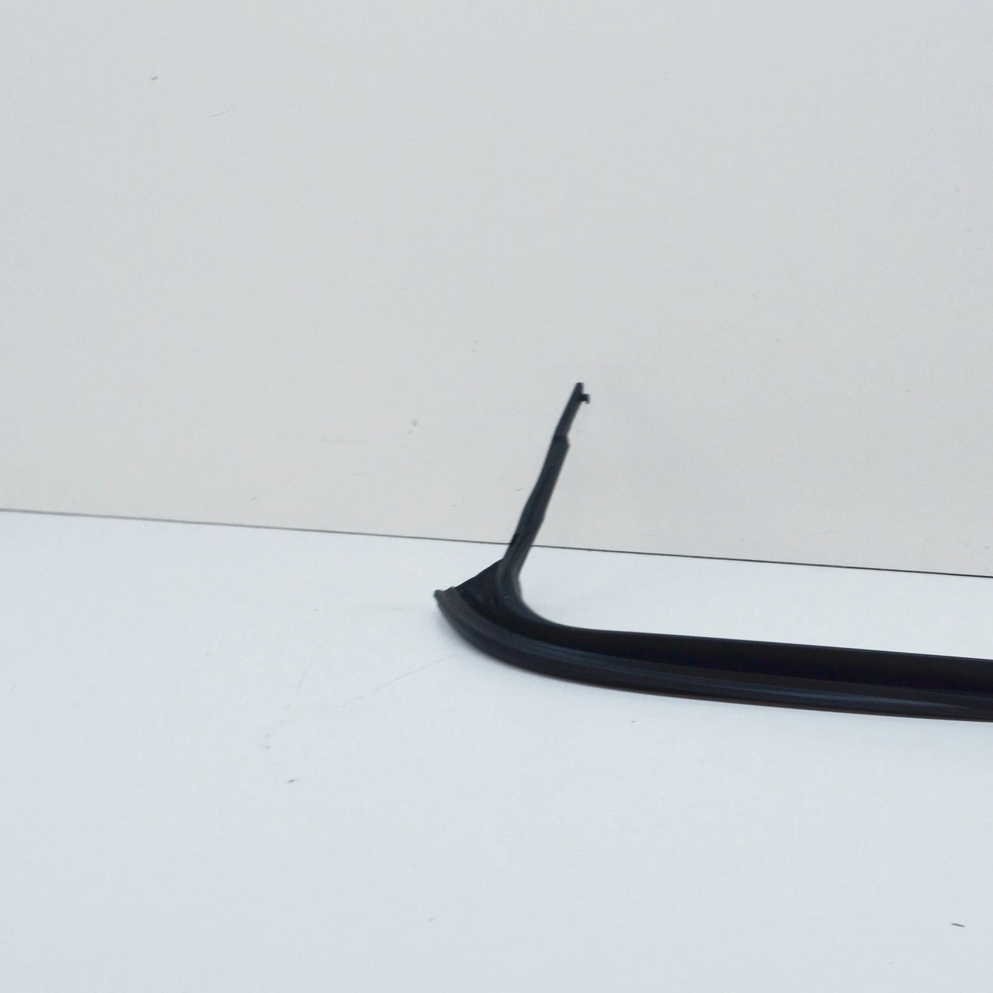 NEW AUDI Q3 8U FRONT SUNROOF AIR DEFLECTOR 8K9877651B