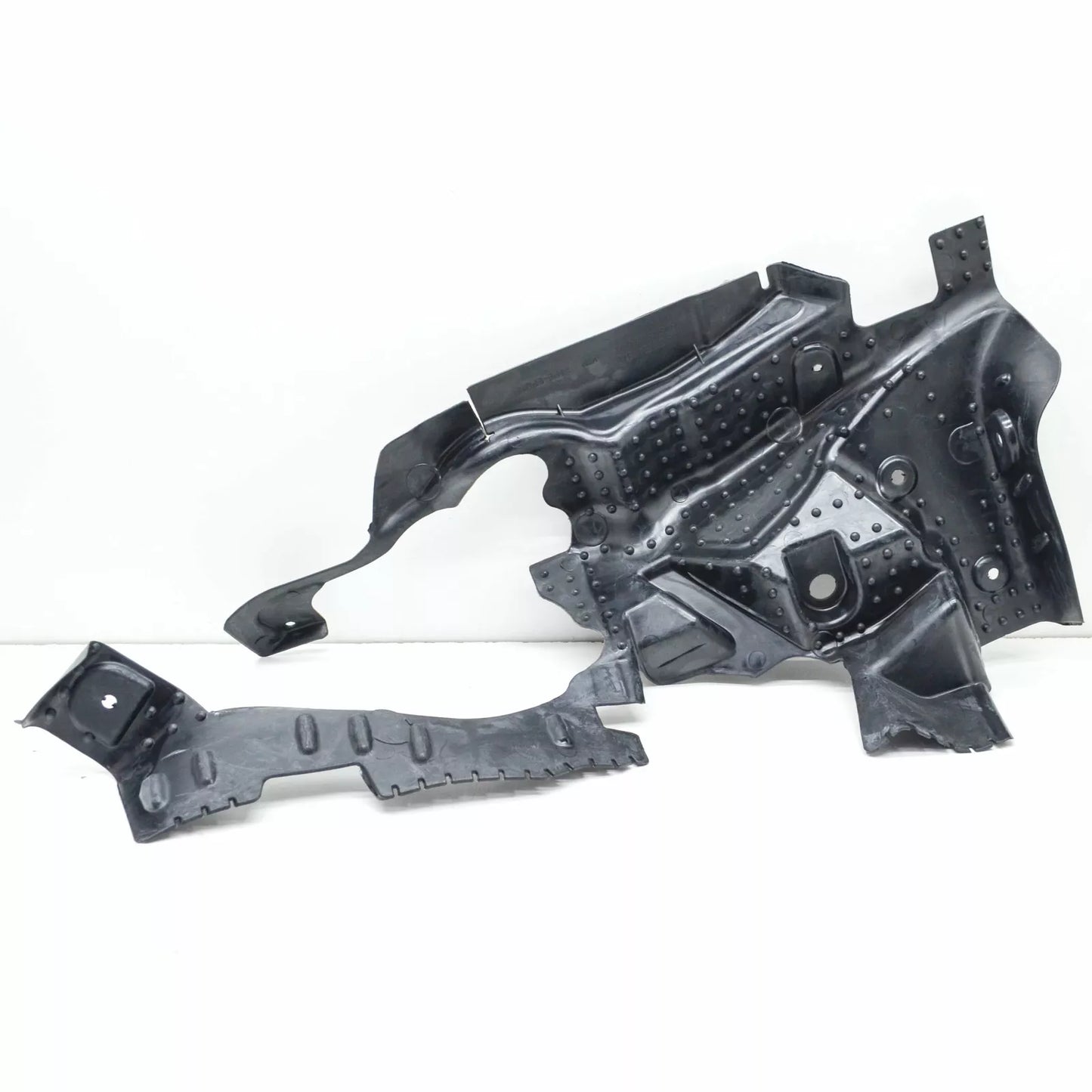 NEW MB C W205 RIGHT CENTER ENGINE NOISE INSULATION A2055240325