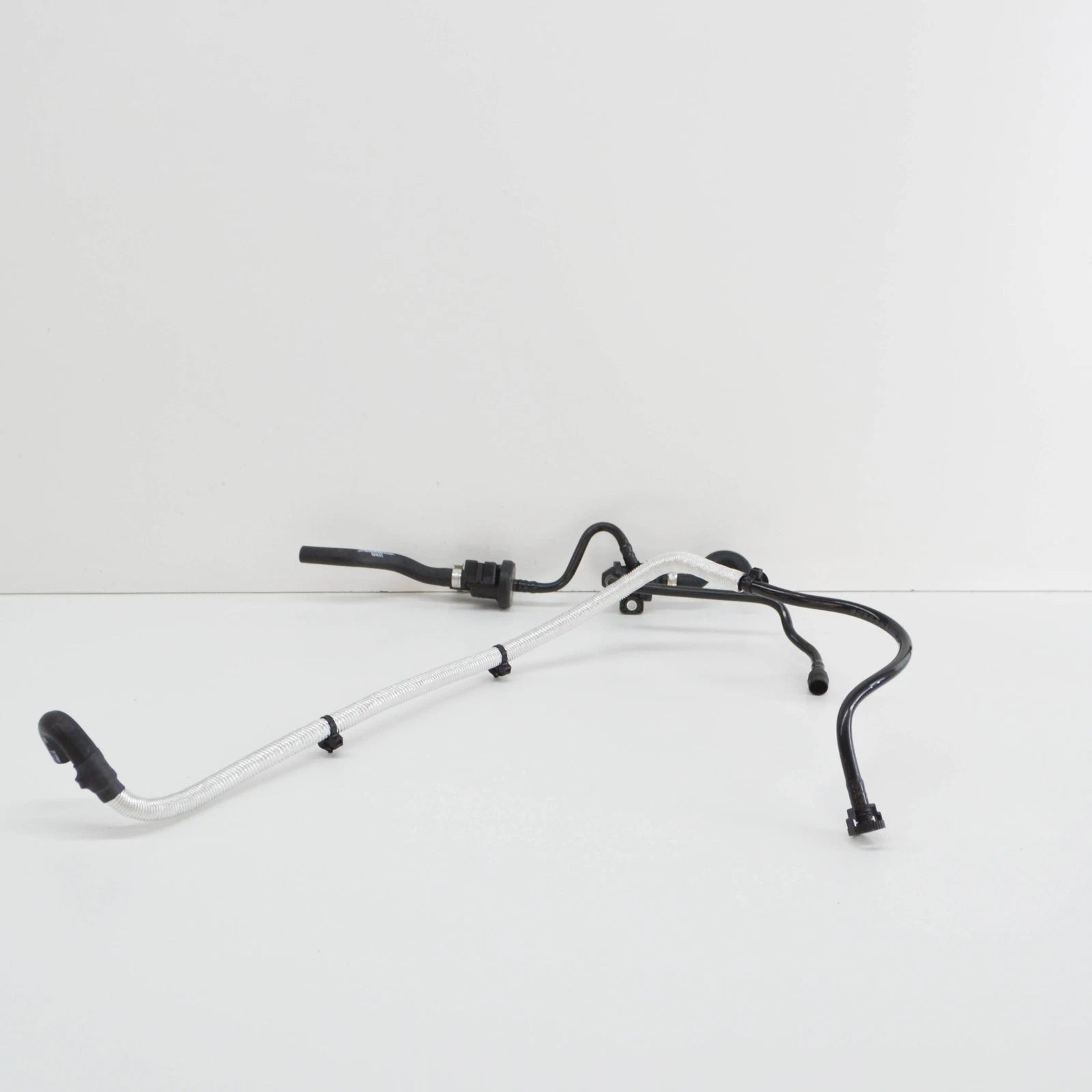 NEW AUDI TT RS 8J VACUUM HOSE WITH CONNECTING PARTS 07K133352C ORIGINAL