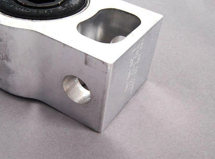 NEW AUDI TT 8J FRONT CONTROL ARM BRACKET 8J0199231