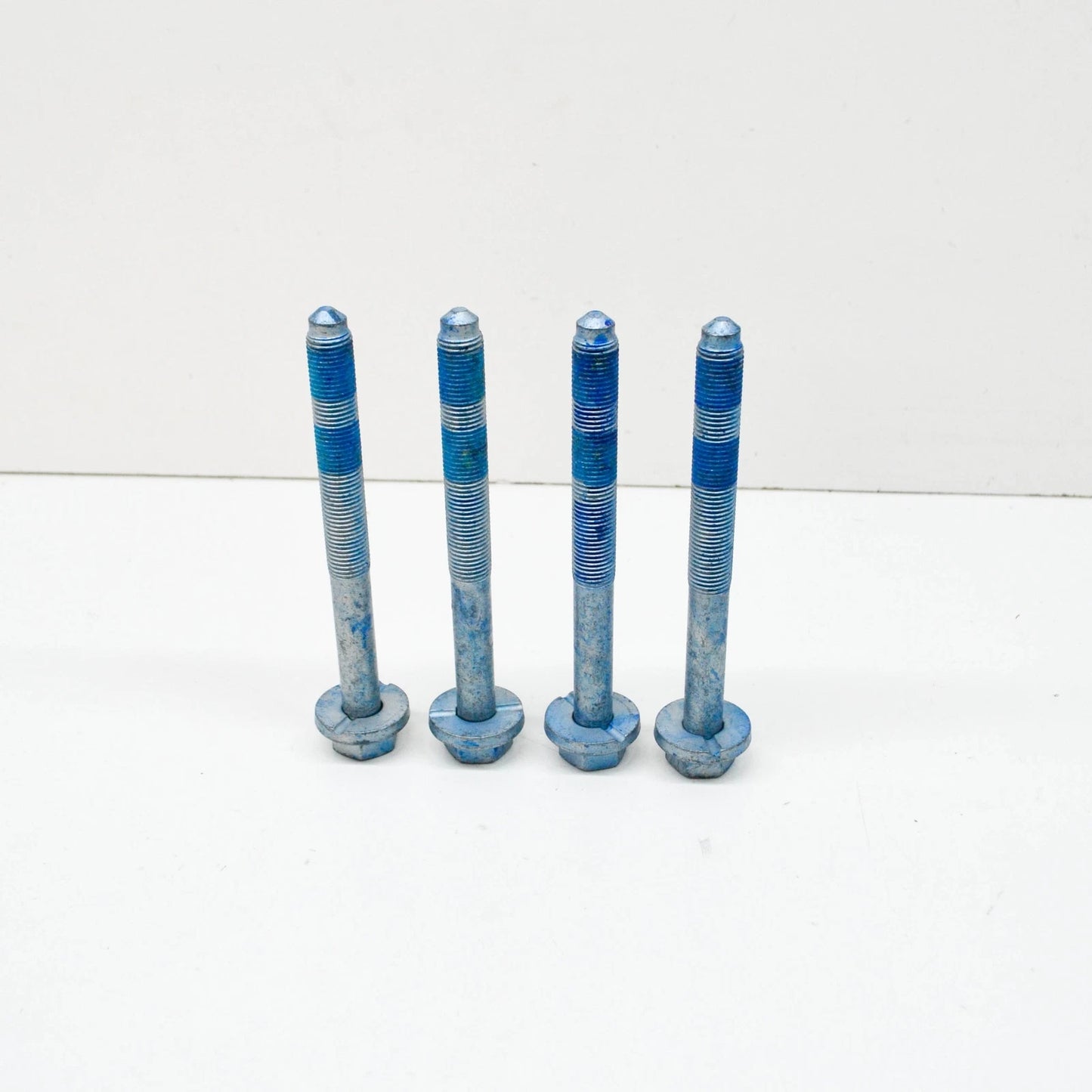 NEW MB M W164 REAR SUSPENSION CROSSMEMBER SUPPORT BOLT X4 A0019909400 ORIGINAL