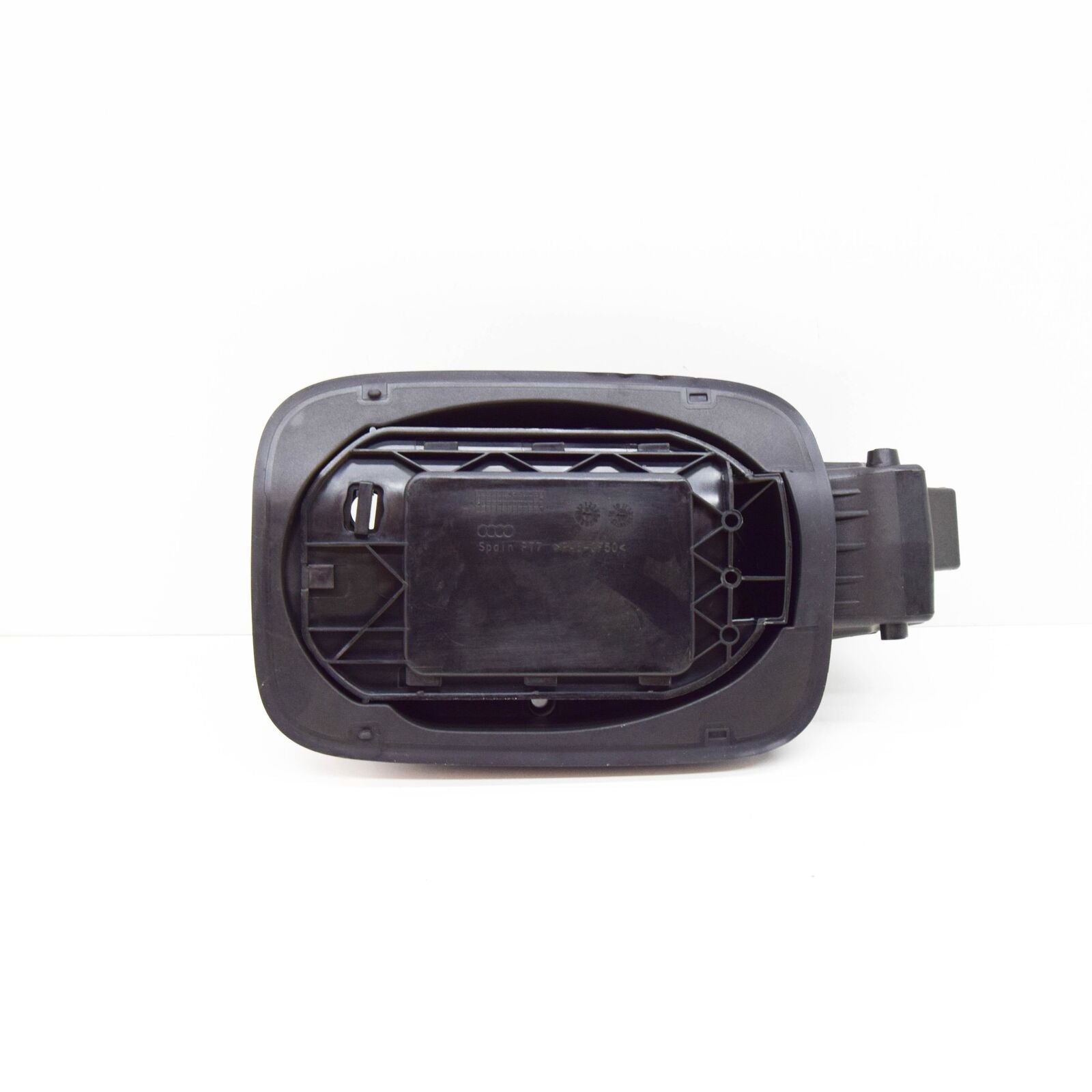 NEW AUDI Q3 8U FUEL TANK DOOR INSERT 8U0809906B ORIGINAL