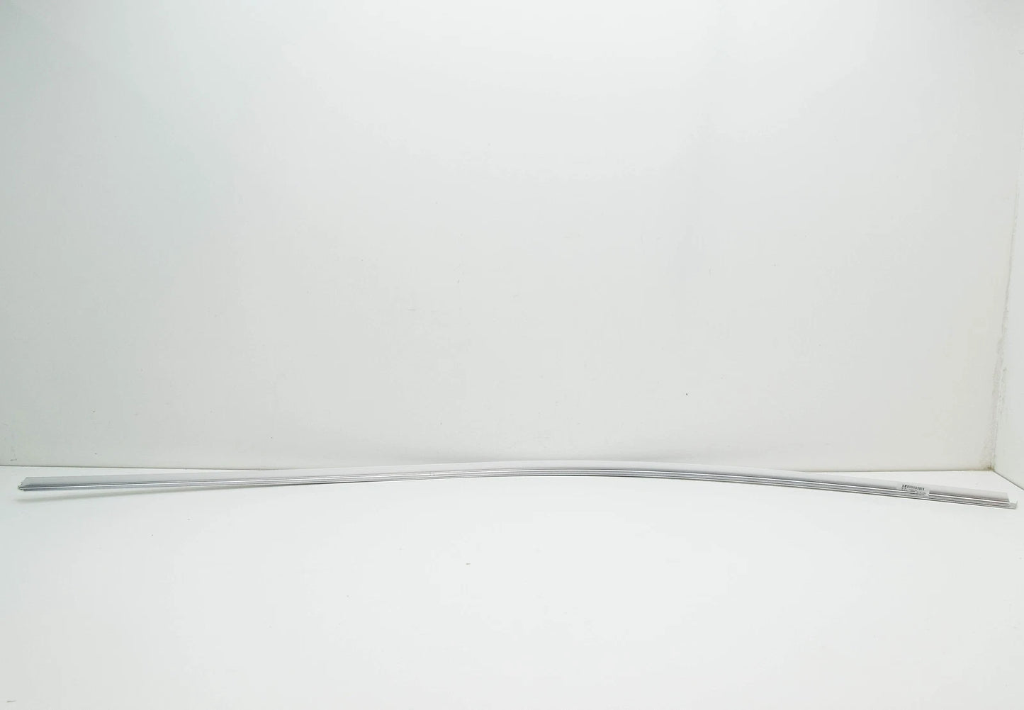 NEW BMW X4 F26 FRONT RIGHT DOOR WINDOW FRAME COVER 51317335624 ORIGINAL