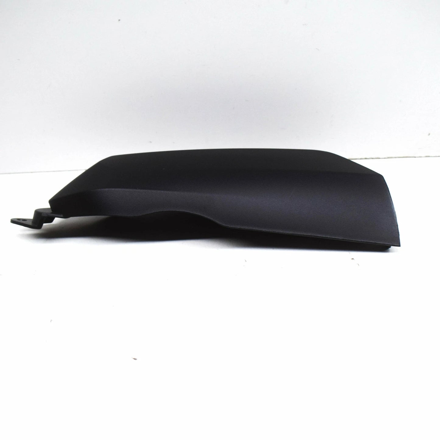 NEW BMW K48 K 1600 GT COOLANT HOSE TRIM COVER 46638557463 ORIGINAL