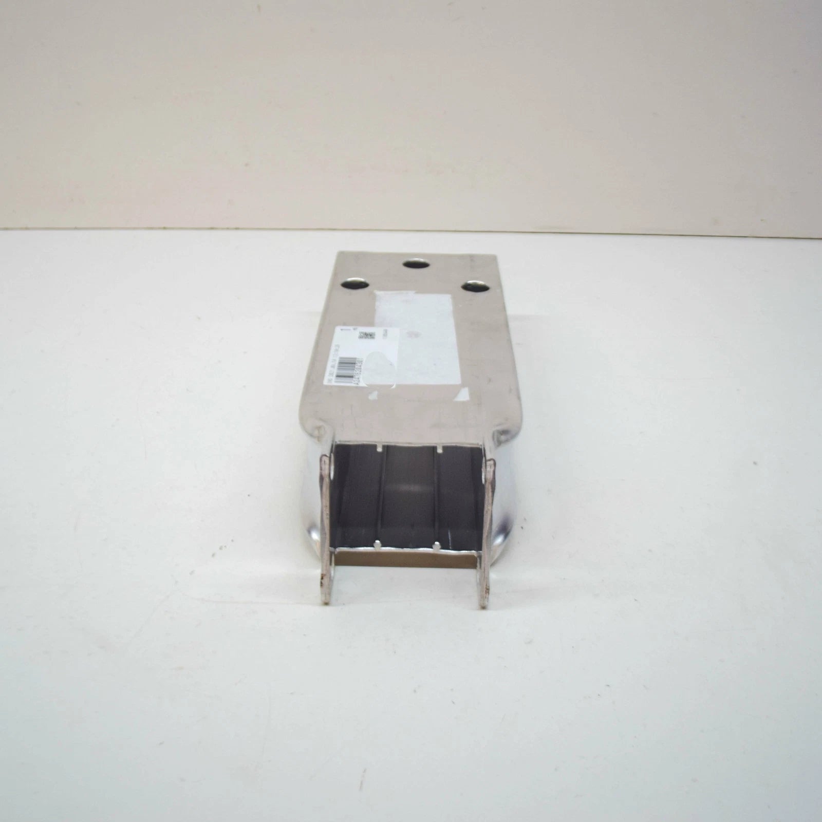 NEW MB GLA H247 FRONT BUMPER REINFORCEMENT EXTENSION A2476204301 ORIGINAL