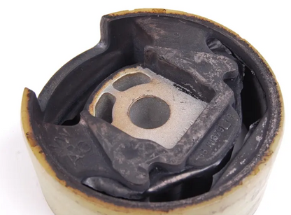 NEW AUDI A3 8P LOWER ENGINE MOUNT BONDED RUBBER BUSH 1K0199867T ORIGINAL