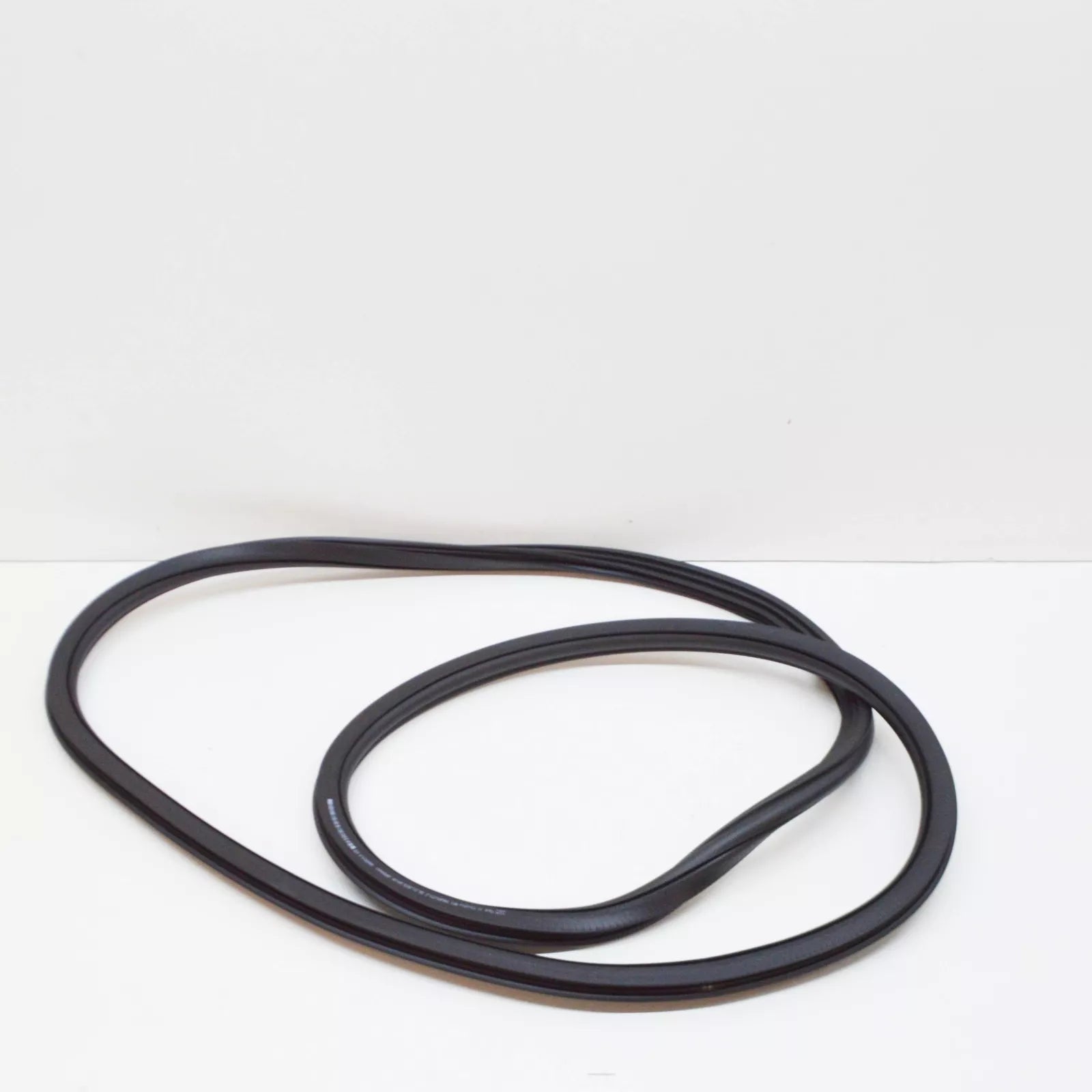 NEW AUDI A4 8W2,B9 FRONT INNER DOOR SEALING RUBBER 8W0831721C ORIGINAL