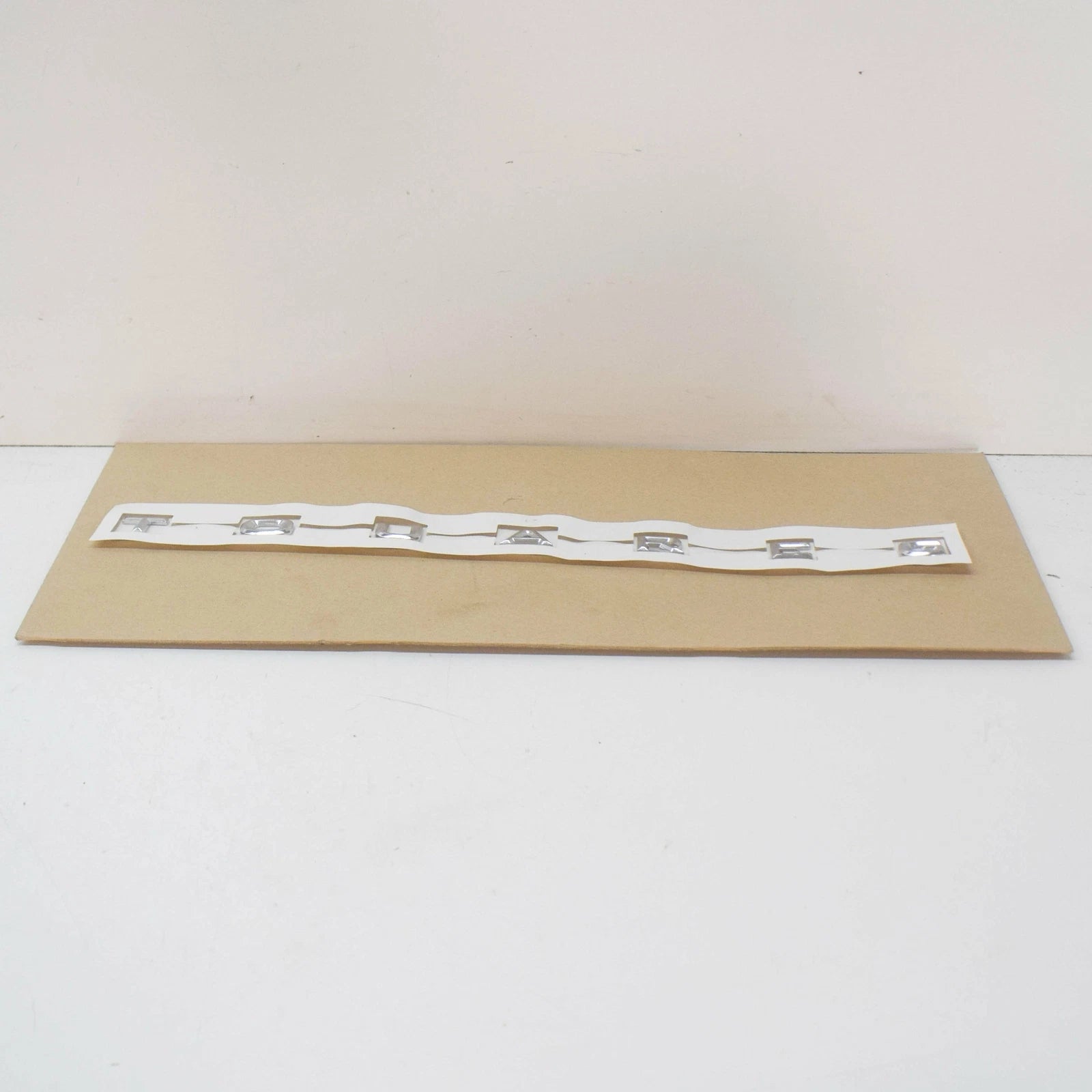 NEW VW TOUAREG CR REAR INSCRIPTION EMBLEM BADGE 760853687A2ZZ