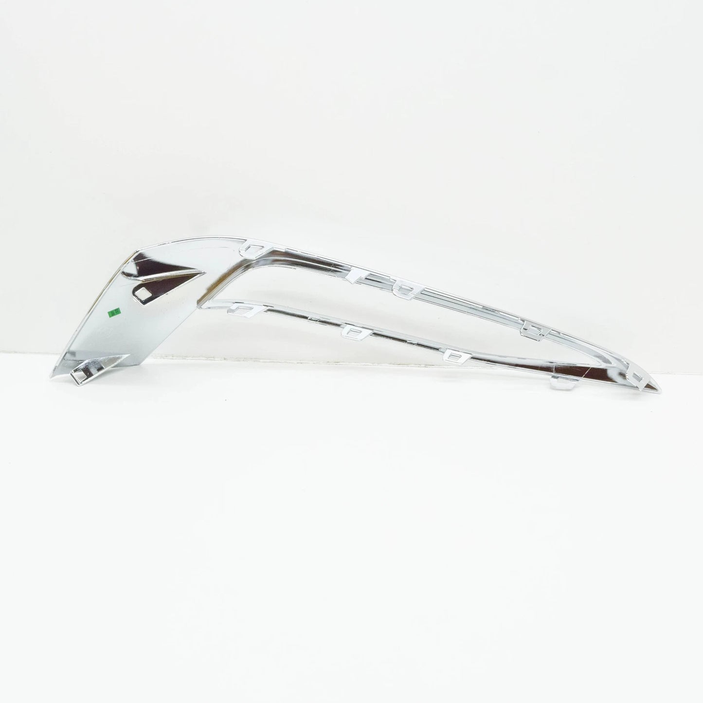 NEW BMW 5 G30 FRONT BUMPER TRIM LEFT 51117385283 ORIGINAL