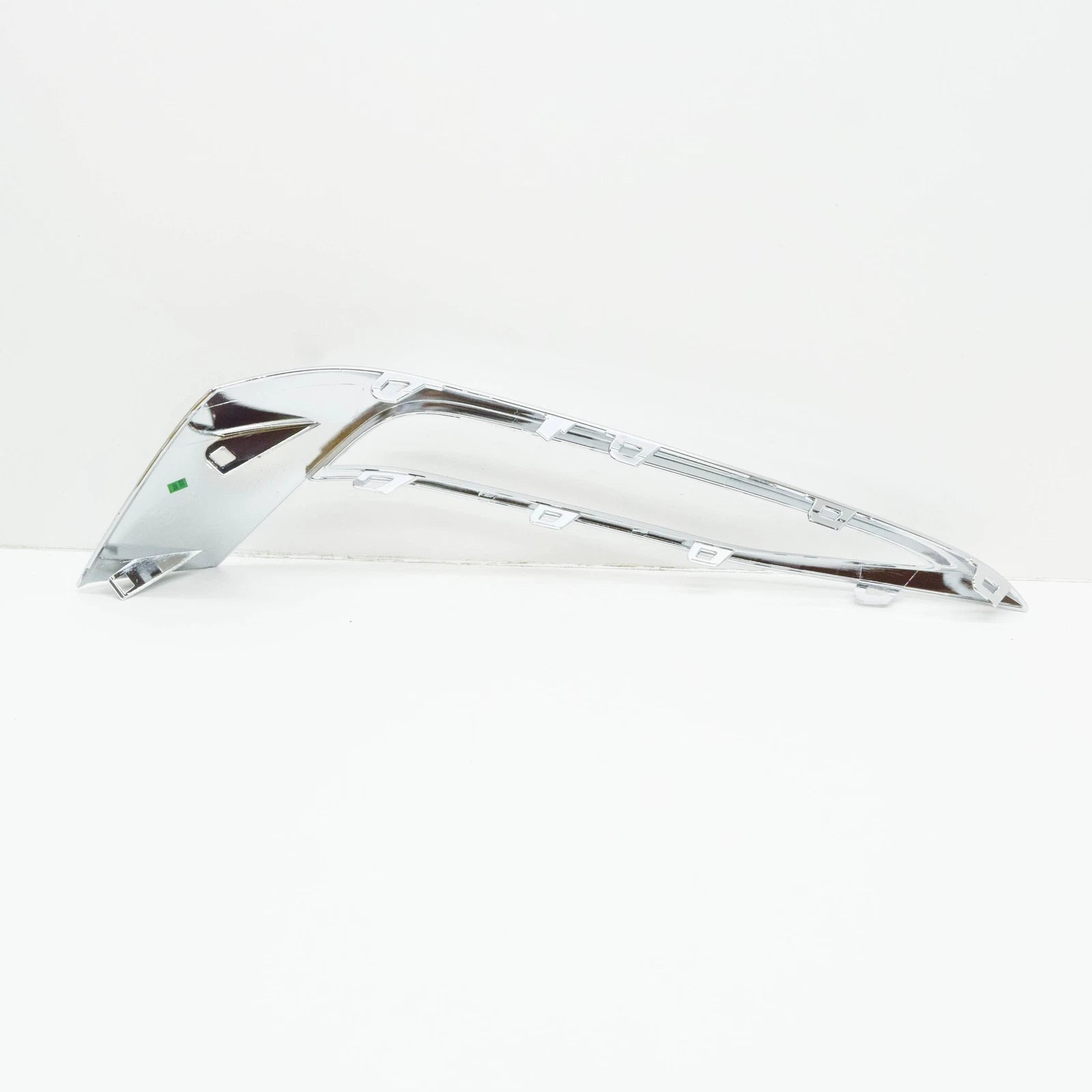 NEW BMW 5 G30 FRONT BUMPER TRIM LEFT 51117385283 ORIGINAL