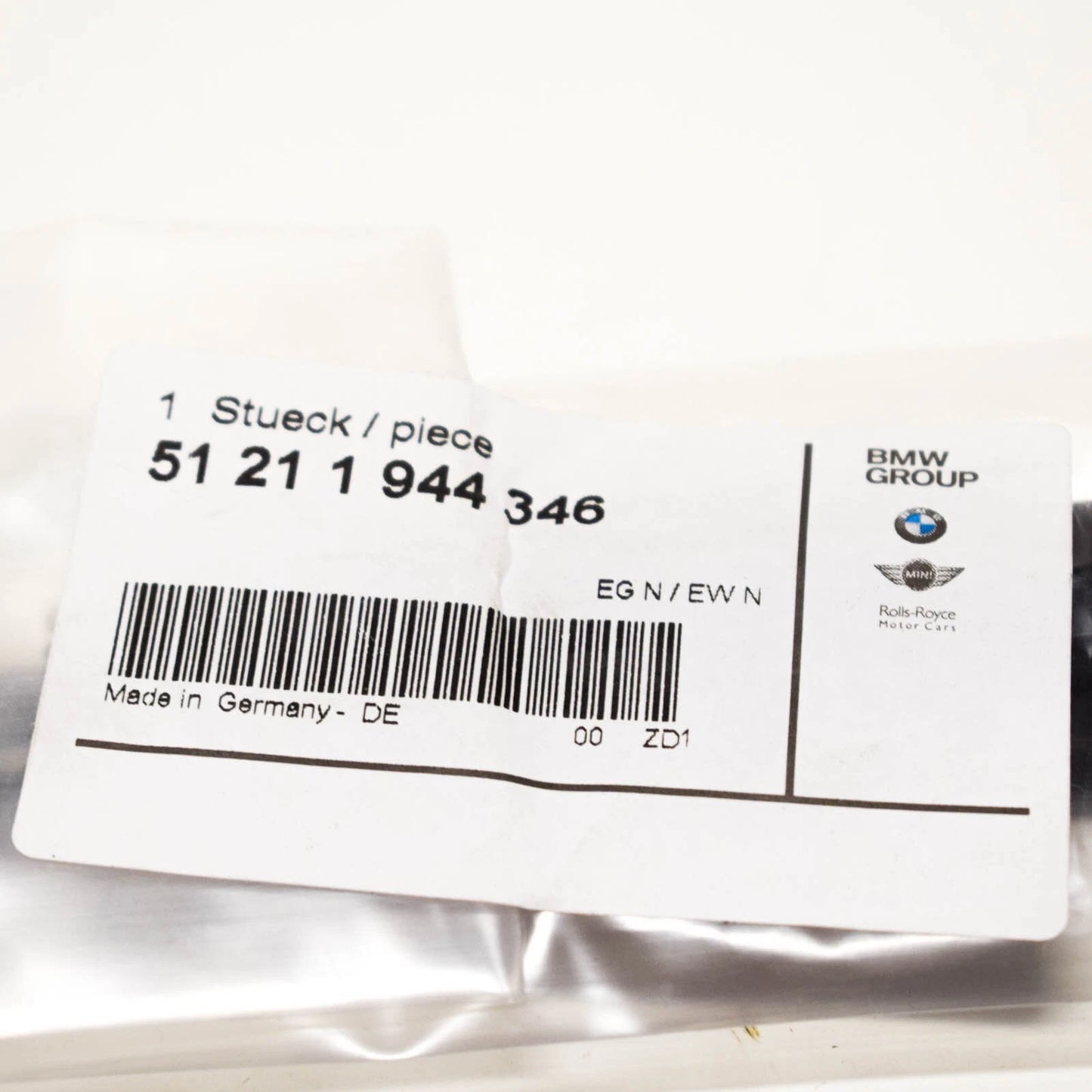 NEW BMW 5 E34 FRONT RIGHT DOOR OUTER WEATHER STRIP 51211944346 ORIGINAL