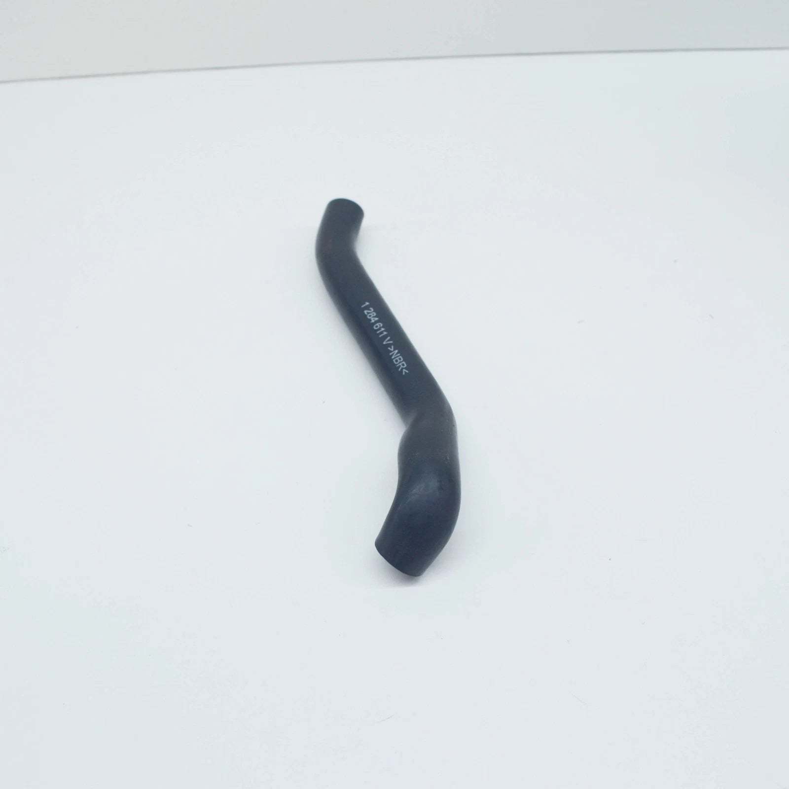 NEW BMW 3 E30 CRANKCASE VENTILATION HOSE 11151284611 1284611 ORIGINAL