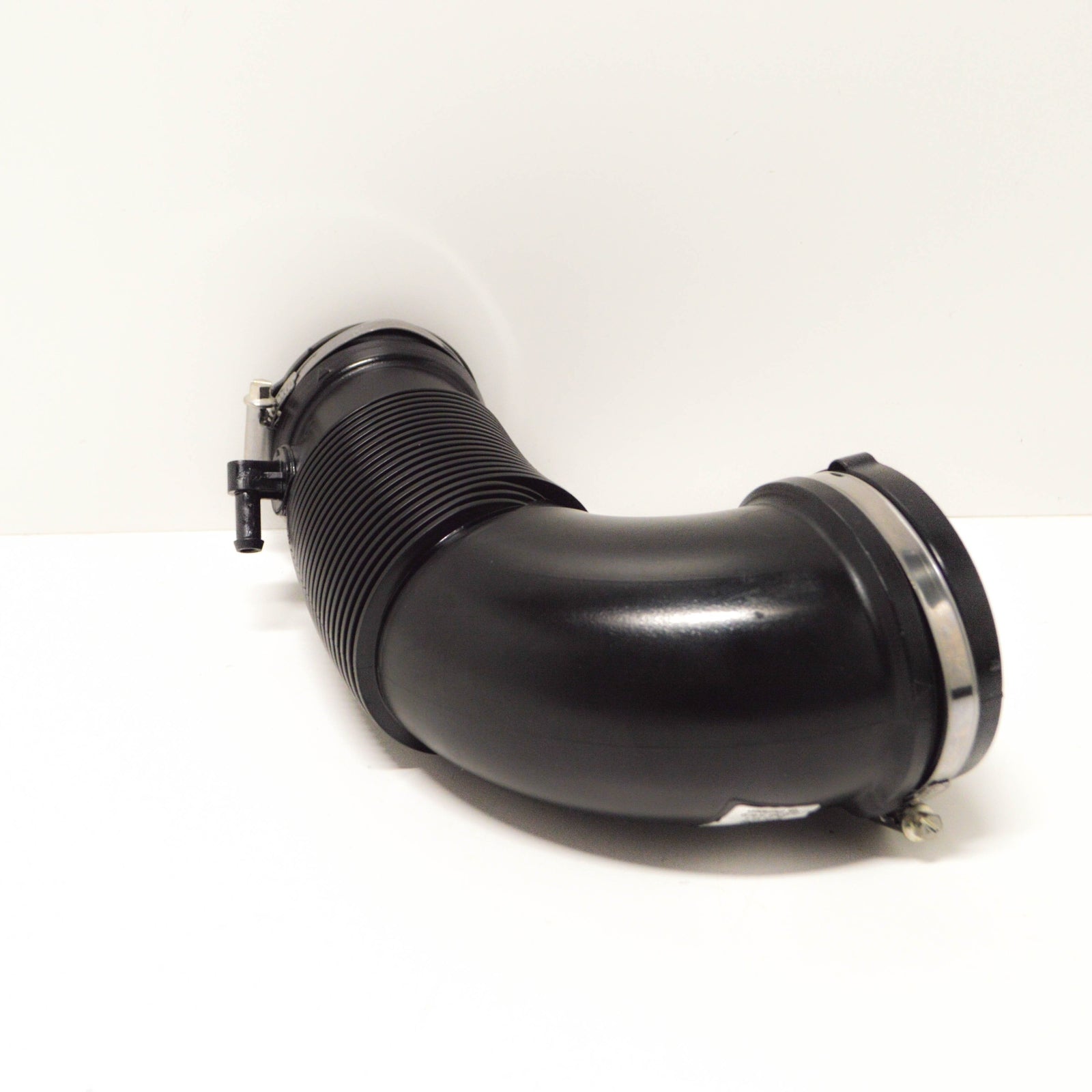 NEW AUDI A4 B9 ENGINE AIR INTAKE HOSE 06L129629G ORIGINAL