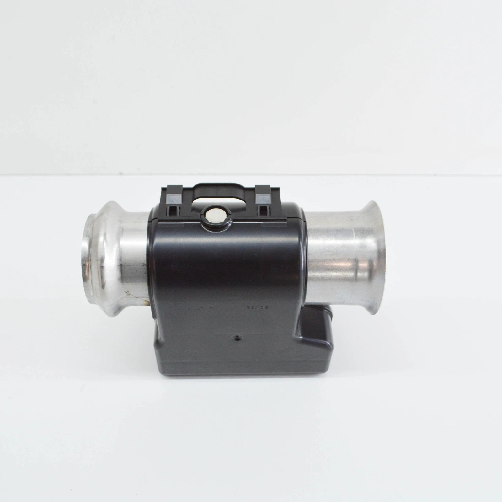 NEW MB CLA C117 REAR EXHAUST PIPE THROTTLE VALVE A2464920024