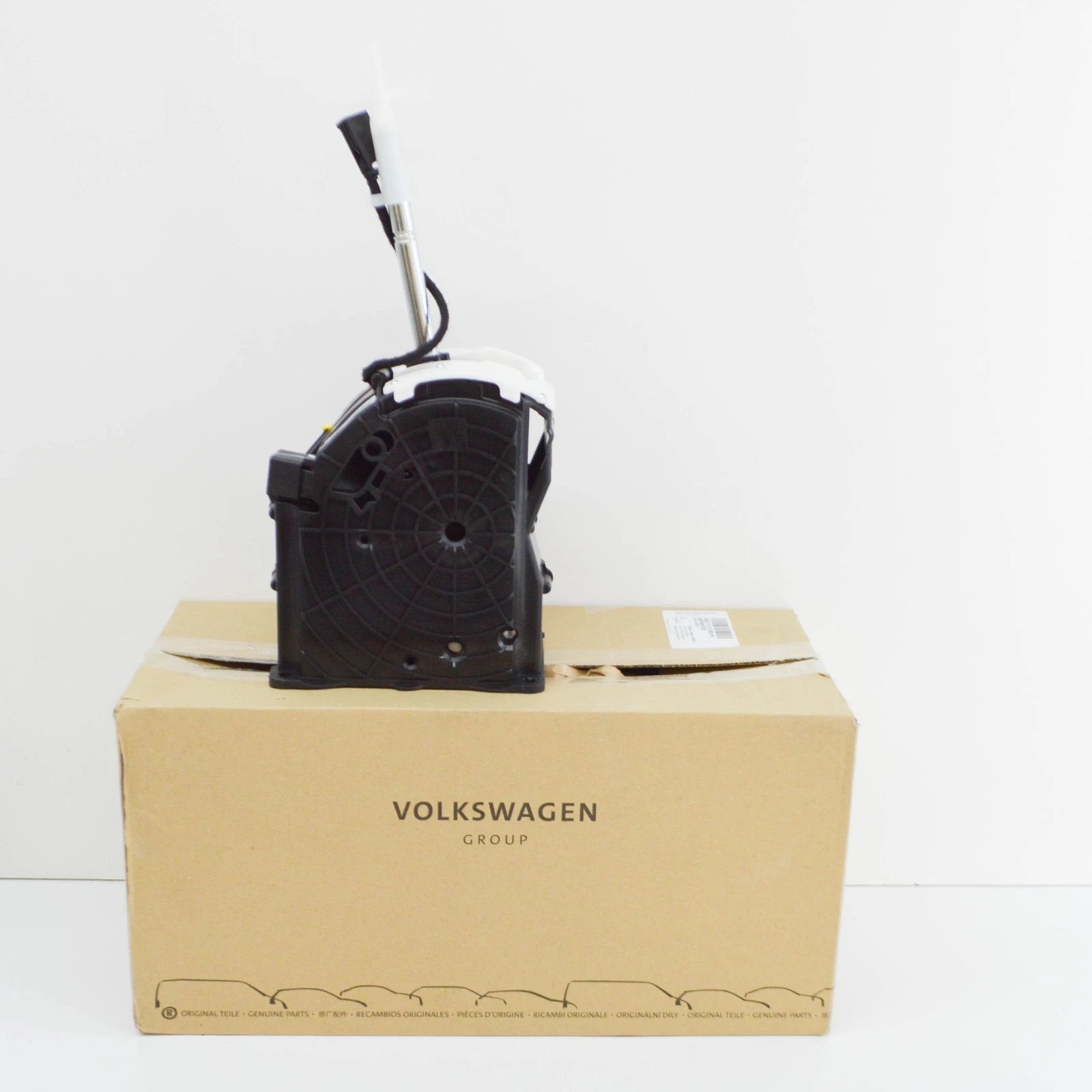 NEW VOLKSWAGEN PASSAT B8 3G GEAR SHIFTING MECHANISM LHD 5Q2713059N ORIGINAL