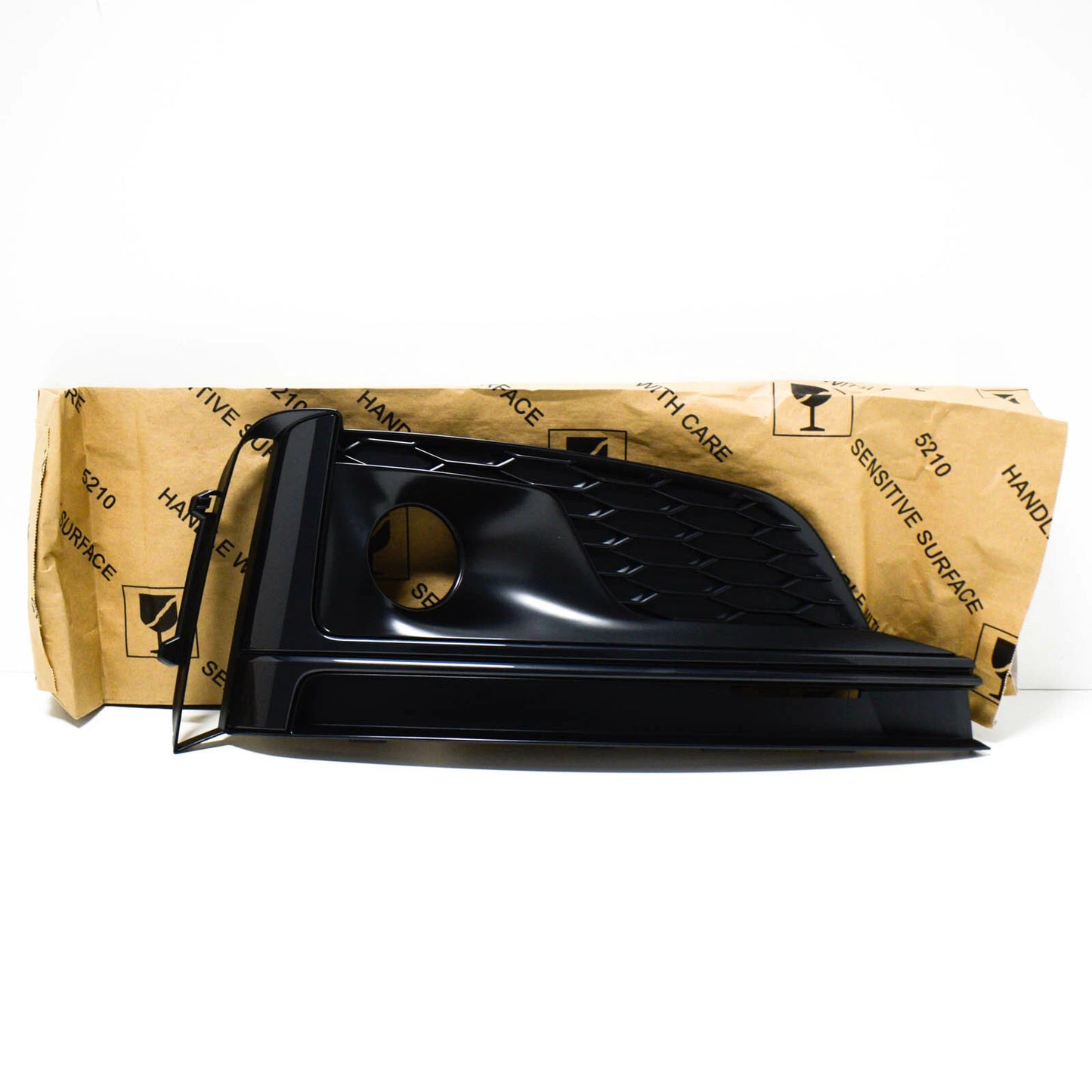 NEW AUDI A5 S5 8W6 FRONT RIGHT BUMPER AIR GUIDE GRILLE 8W6807682LFUQ GENUINE