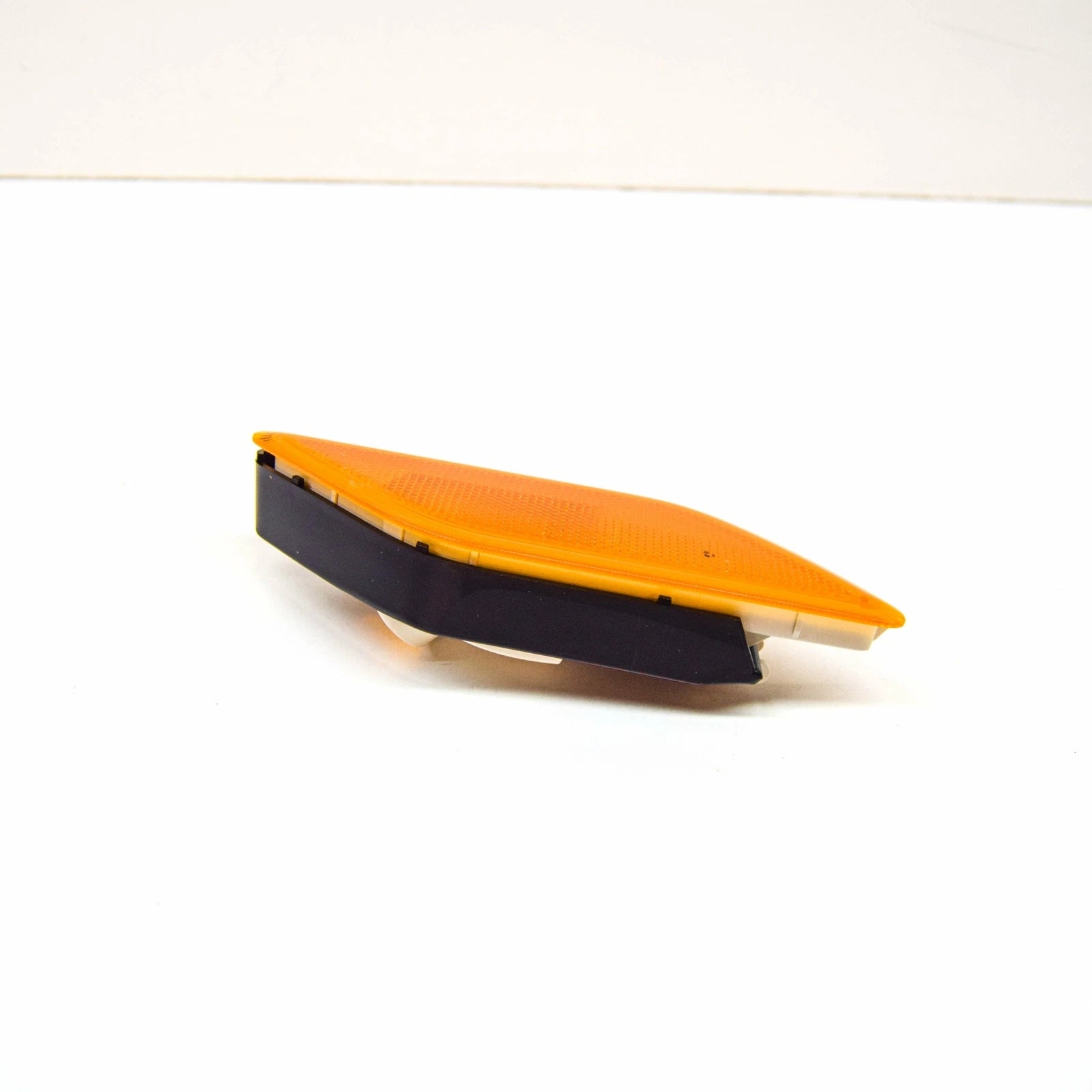 NEW MB E W212 FRONT RIGHT ADDITIONAL TURN INDICATOR A2128200021 ORIGINAL